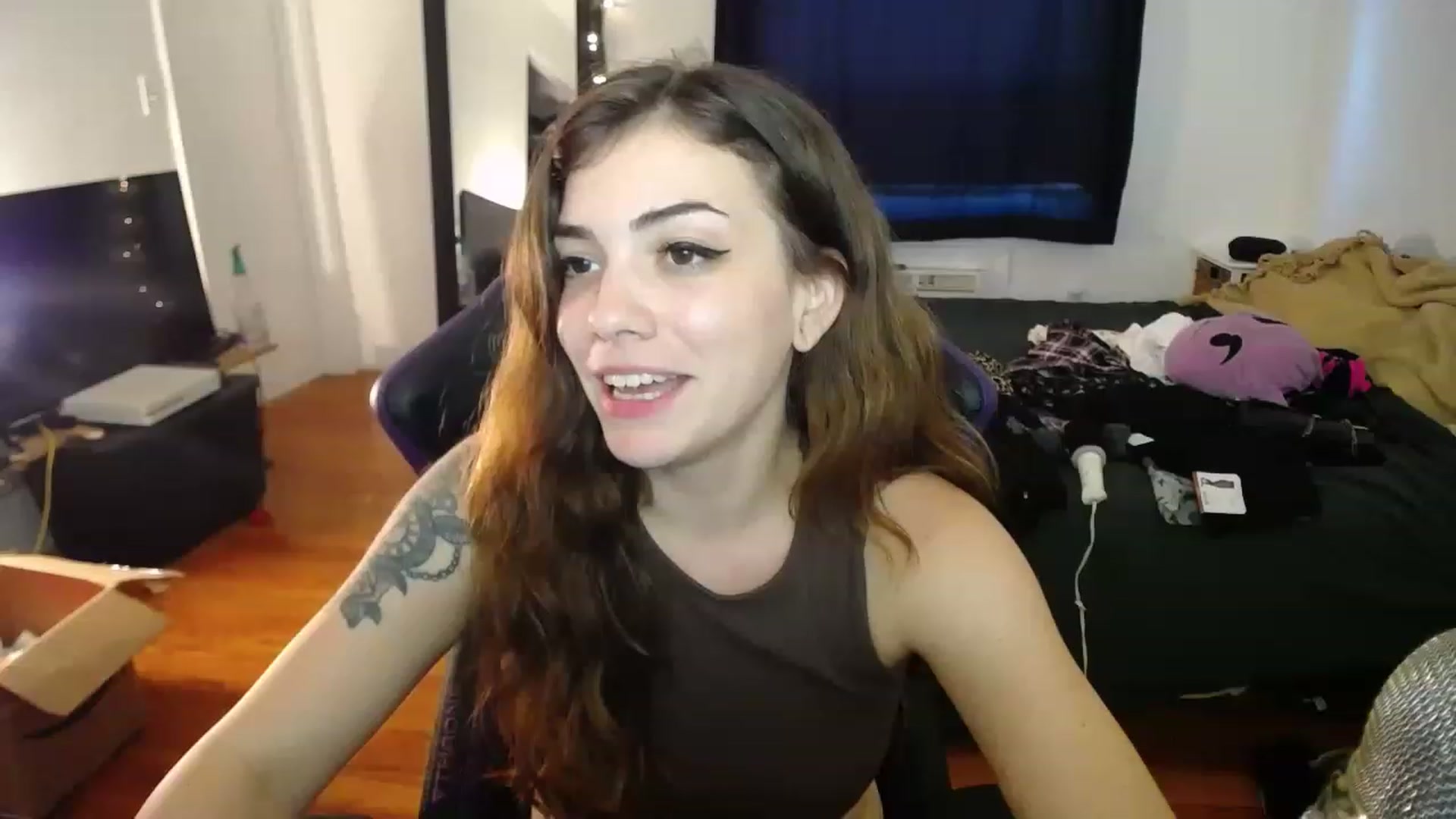 Gallery image thumbnail from BabyxKat's myfreecams stream on, 01/02/2023, 21:15 image 20 of 20