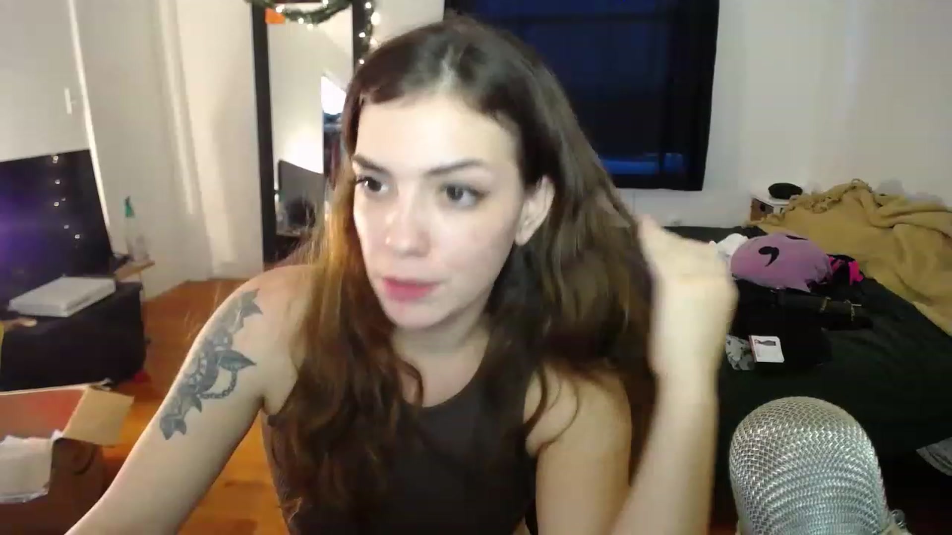 Gallery image thumbnail from BabyxKat's myfreecams stream on, 01/02/2023, 21:15 image 11 of 20