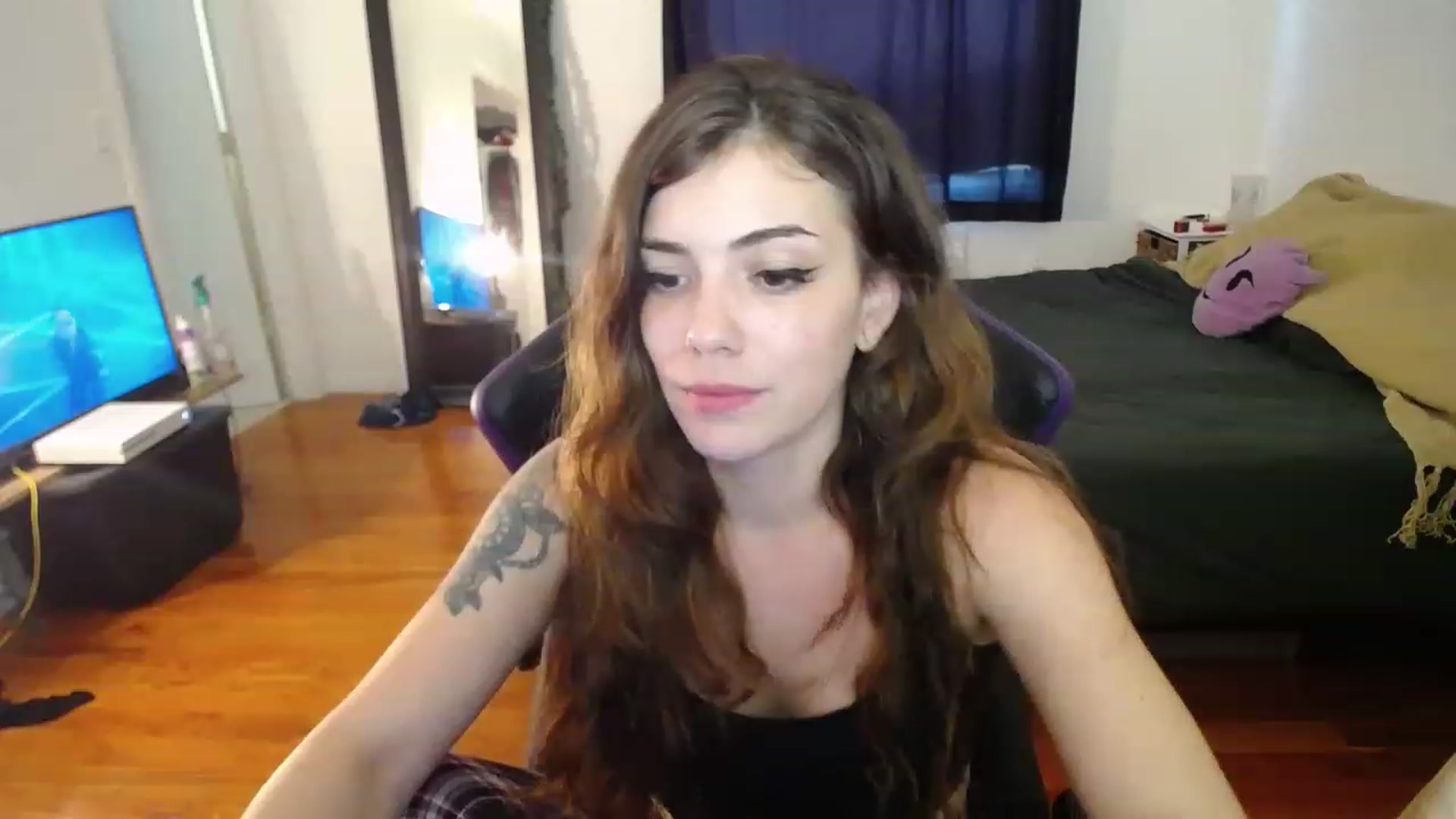 Gallery image thumbnail from BabyxKat's myfreecams stream on, 01/04/2023, 20:29 image 16 of 20