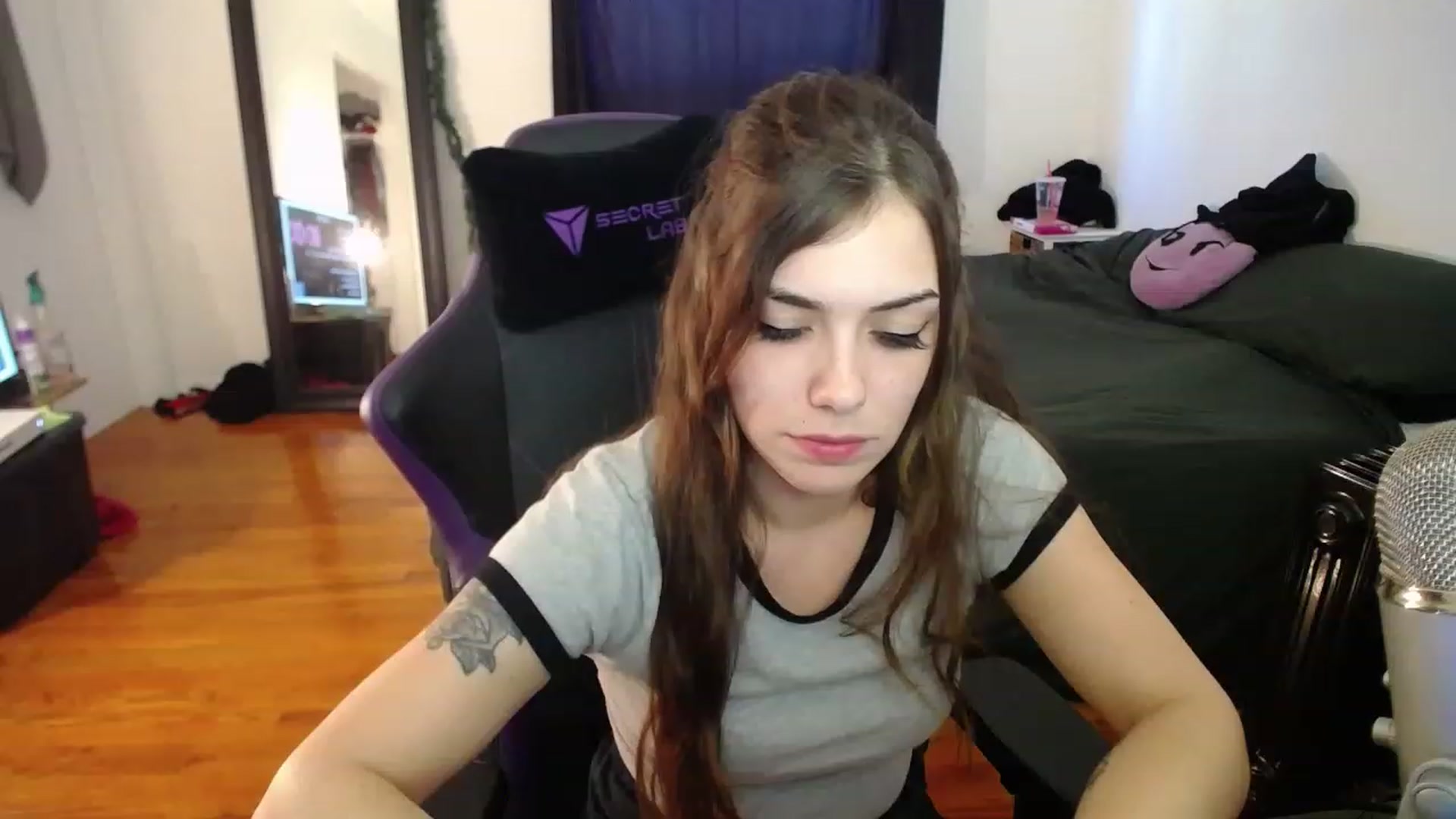 Gallery image thumbnail from BabyxKat's myfreecams stream on, 01/10/2023, 19:20 image 2 of 20