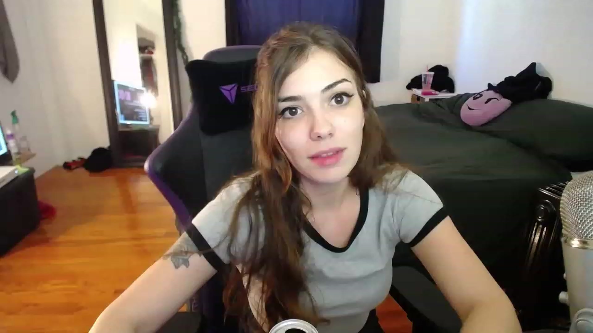 Gallery image thumbnail from BabyxKat's myfreecams stream on, 01/10/2023, 19:20 image 1 of 20