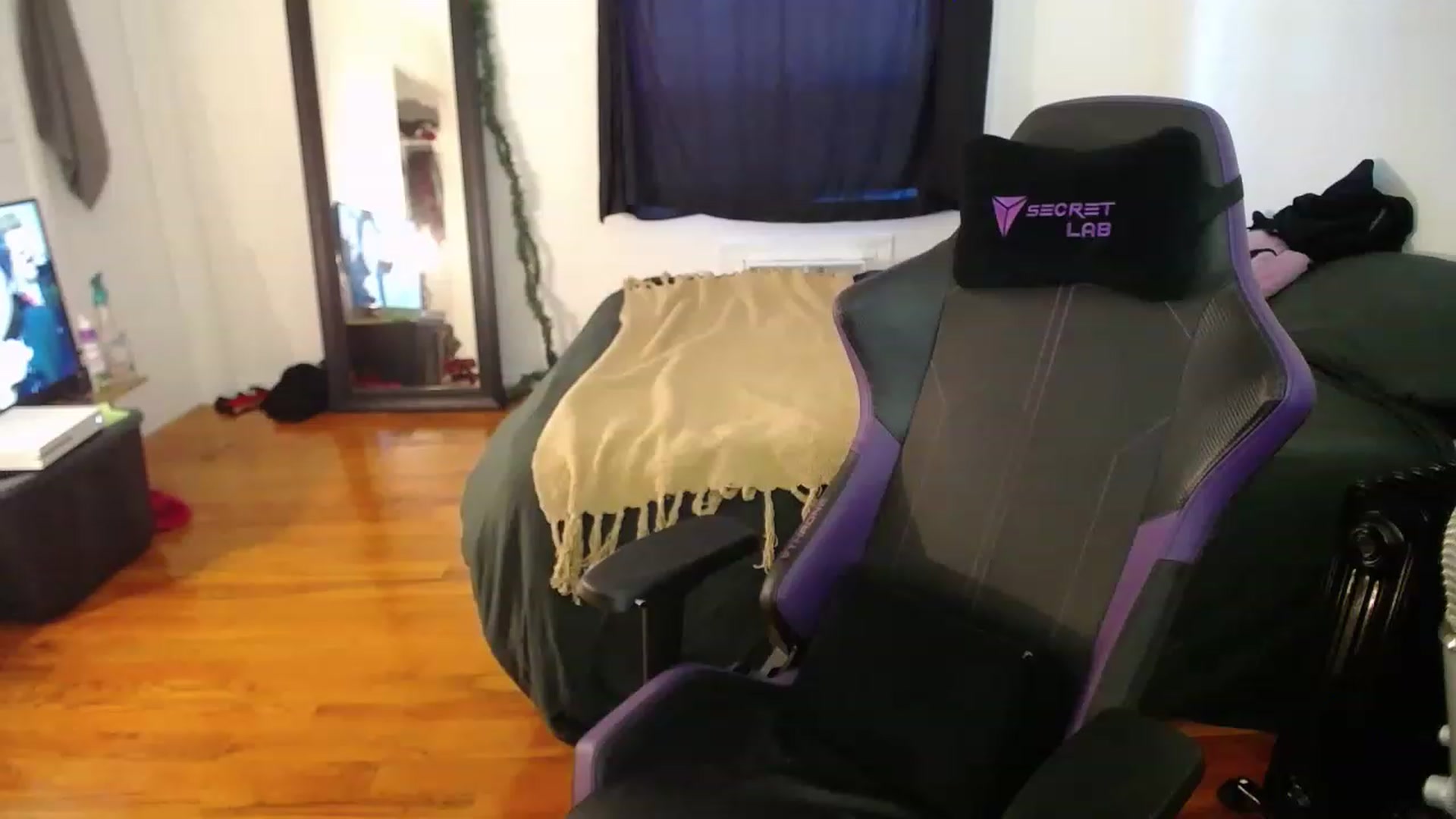 Gallery image thumbnail from BabyxKat's myfreecams stream on, 01/10/2023, 20:03 image 19 of 20