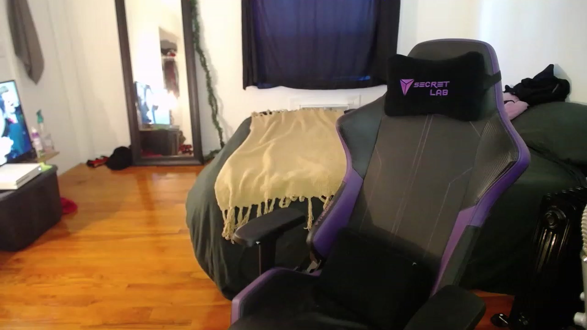Gallery image thumbnail from BabyxKat's myfreecams stream on, 01/10/2023, 20:03 image 20 of 20