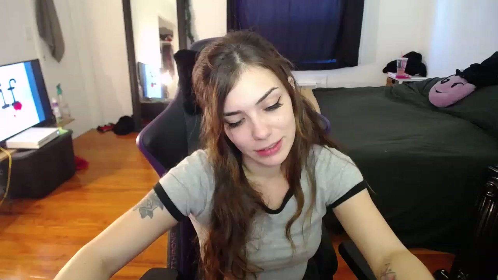 Gallery image thumbnail from BabyxKat's myfreecams stream on, 01/10/2023, 20:03 image 7 of 20