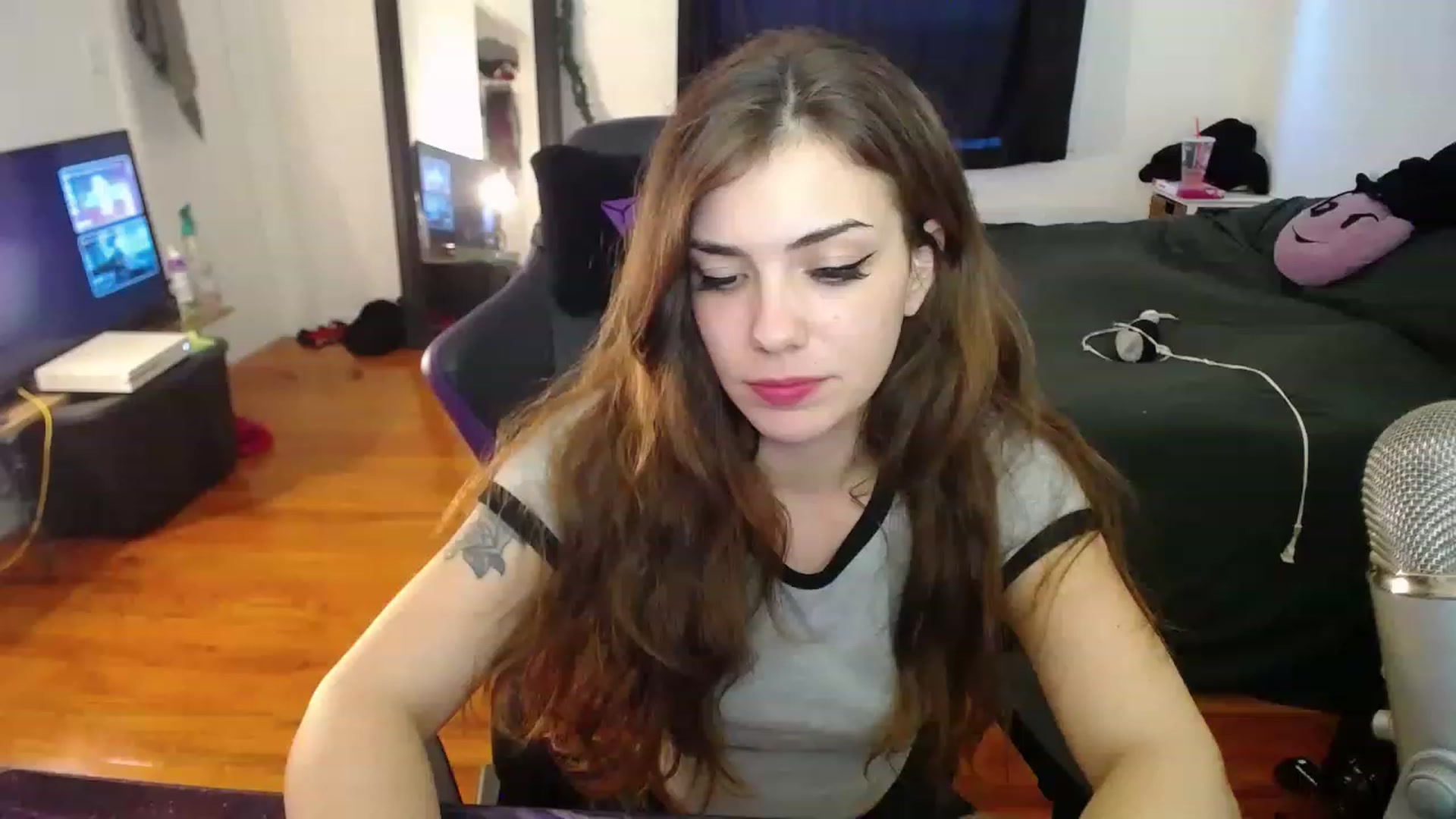 Gallery image thumbnail from BabyxKat's myfreecams stream on, 01/10/2023, 21:34 image 11 of 20