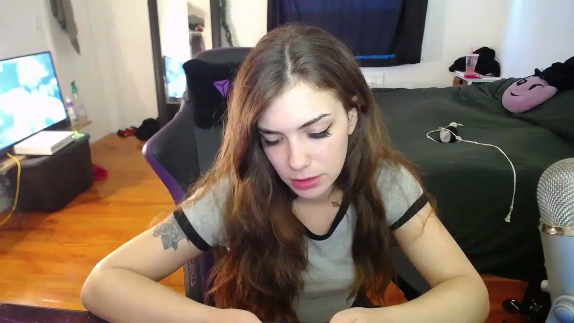 Gallery image thumbnail from BabyxKat's myfreecams stream on, 01/10/2023, 21:34 image 12 of 20