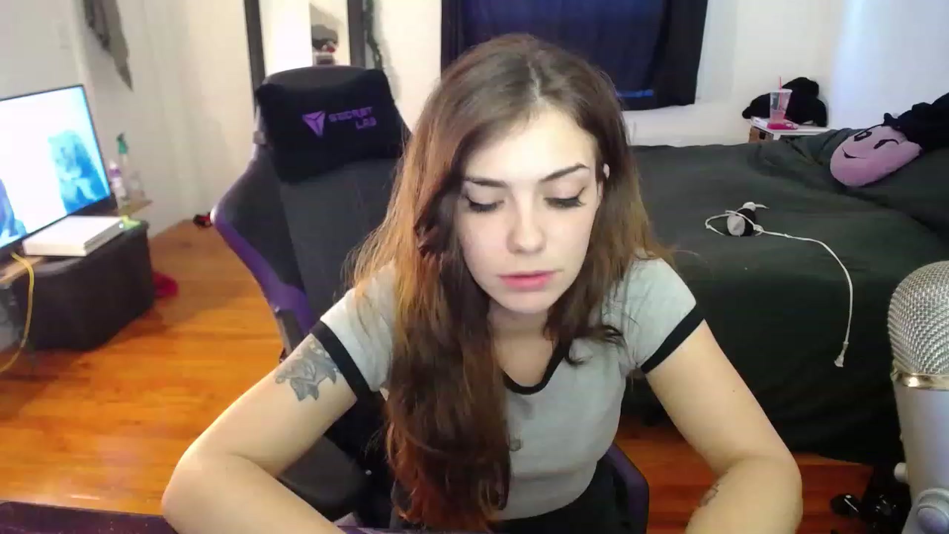 Gallery image thumbnail from BabyxKat's myfreecams stream on, 01/10/2023, 21:34 image 5 of 20