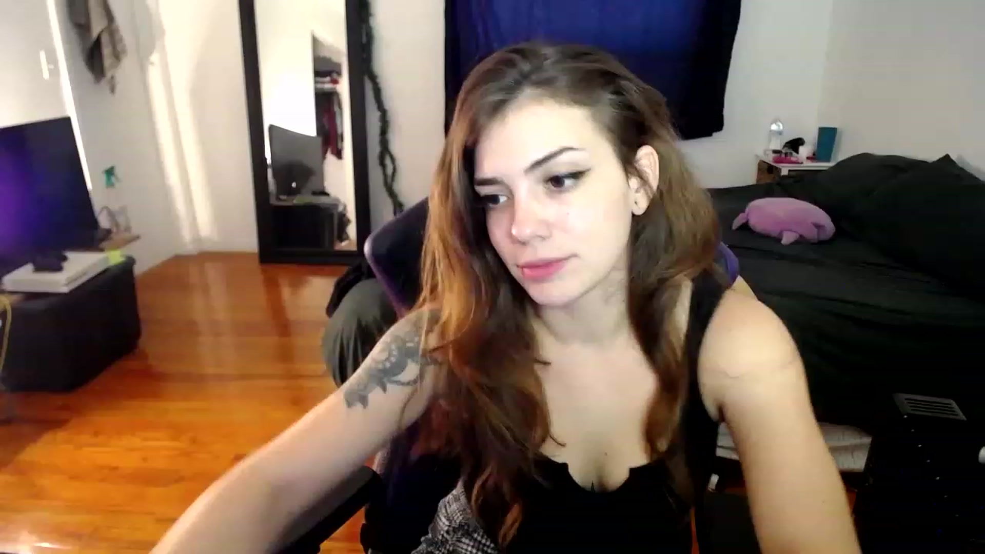 Gallery image thumbnail from BabyxKat's myfreecams stream on, 01/12/2023, 20:21 image 16 of 20