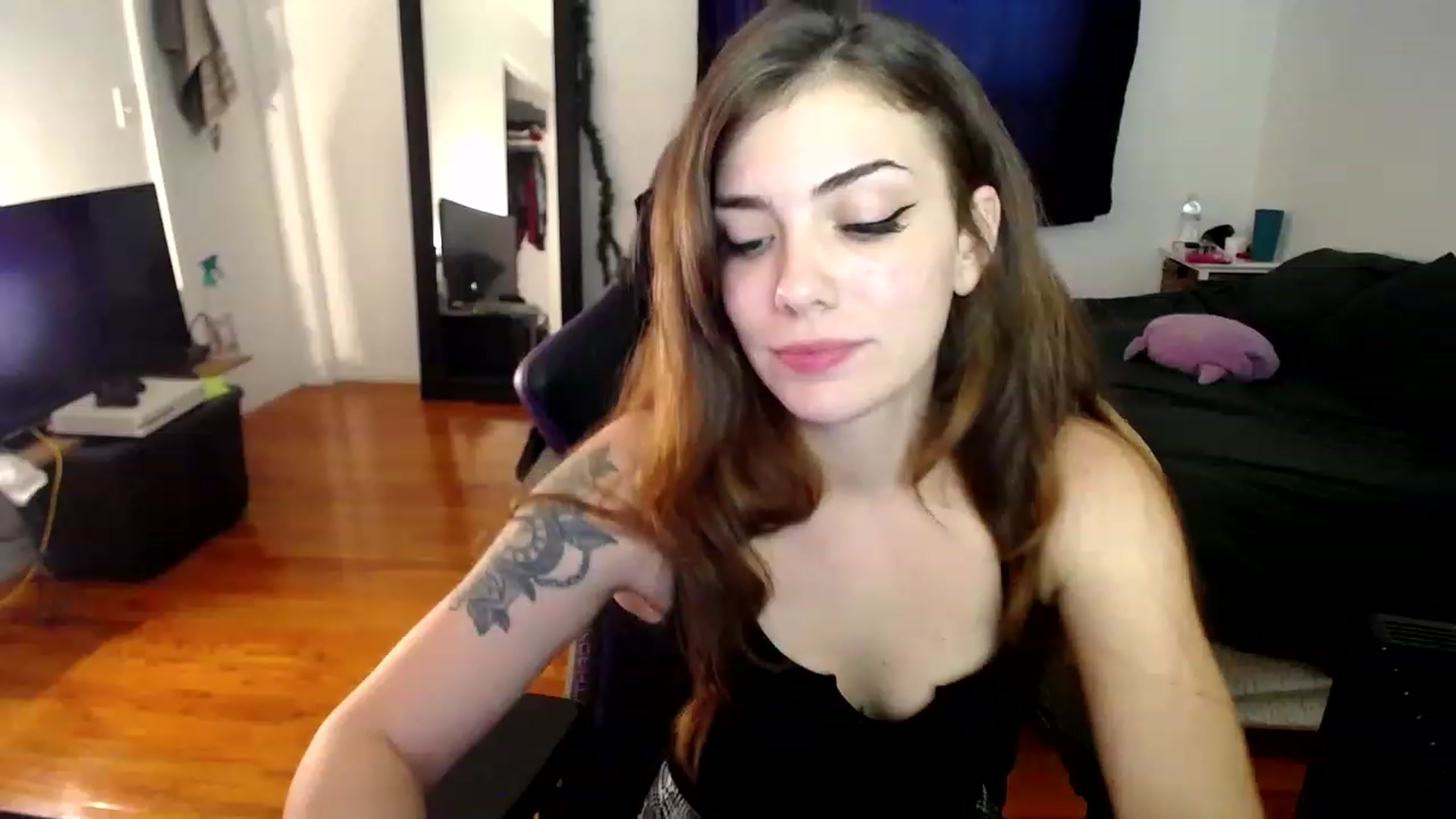 Gallery image thumbnail from BabyxKat's myfreecams stream on, 01/12/2023, 20:21 image 15 of 20