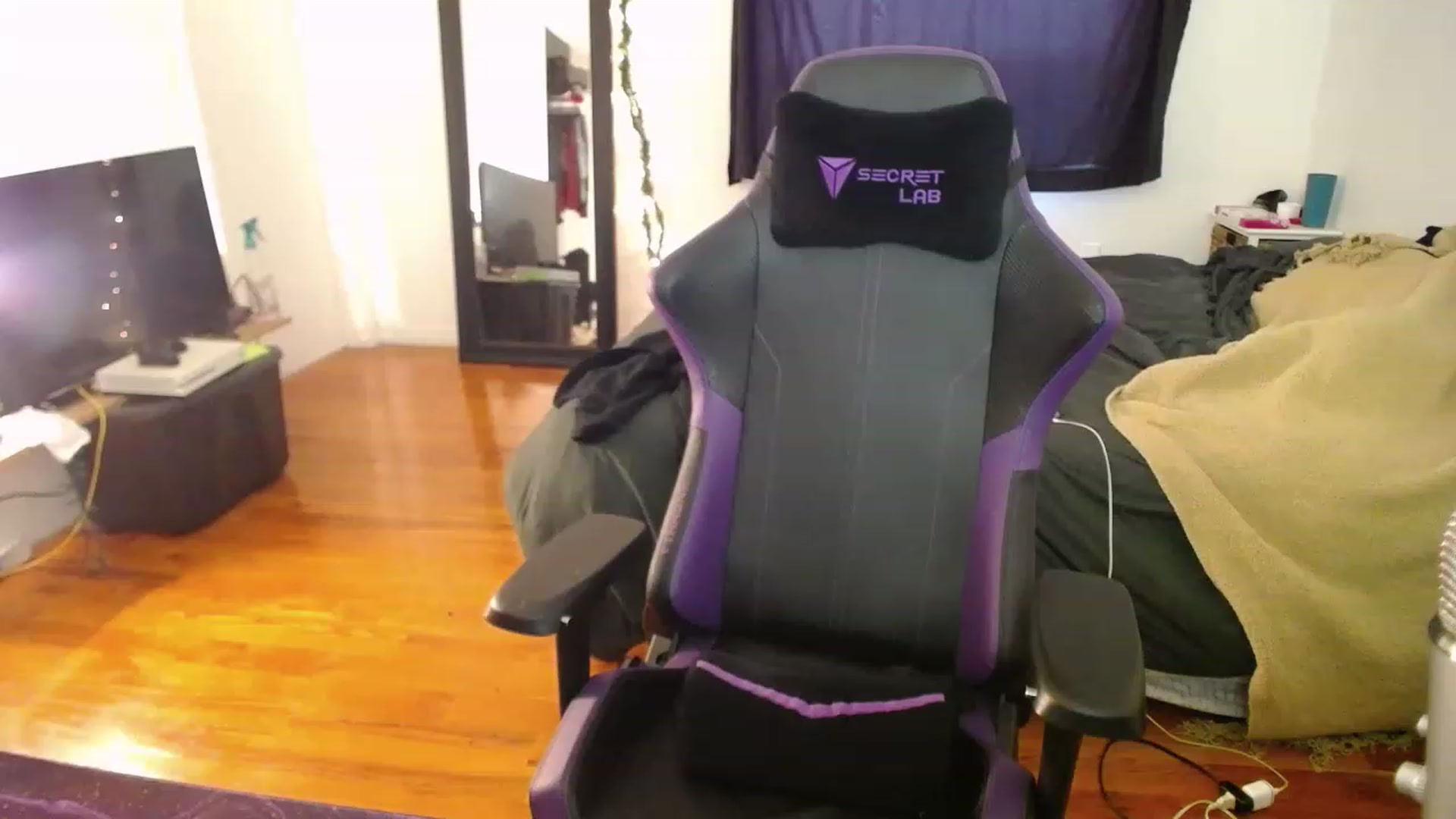 Gallery image thumbnail from BabyxKat's myfreecams stream on, 01/13/2023, 19:23 image 16 of 20