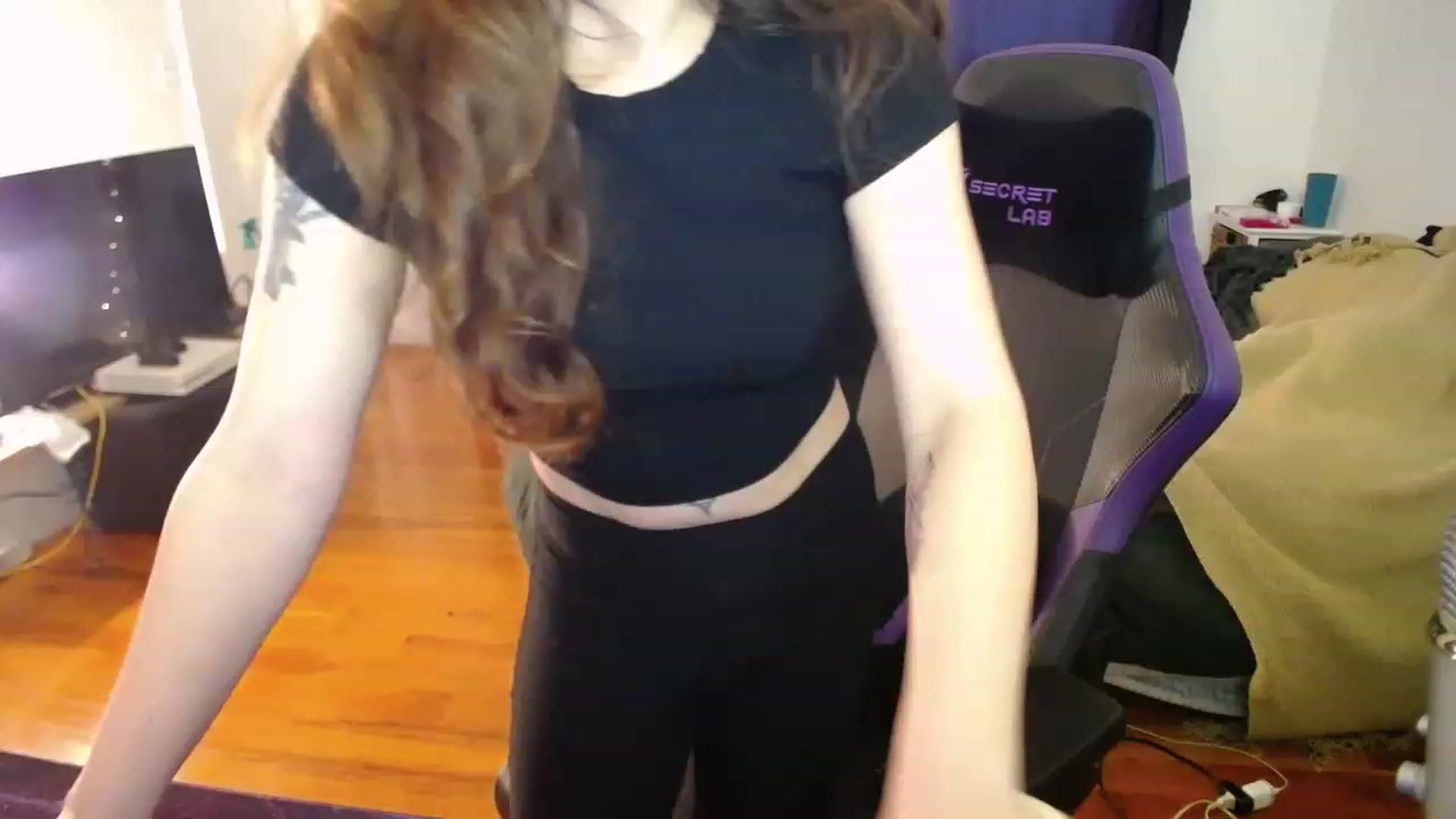 Gallery image thumbnail from BabyxKat's myfreecams stream on, 01/13/2023, 19:23 image 18 of 20