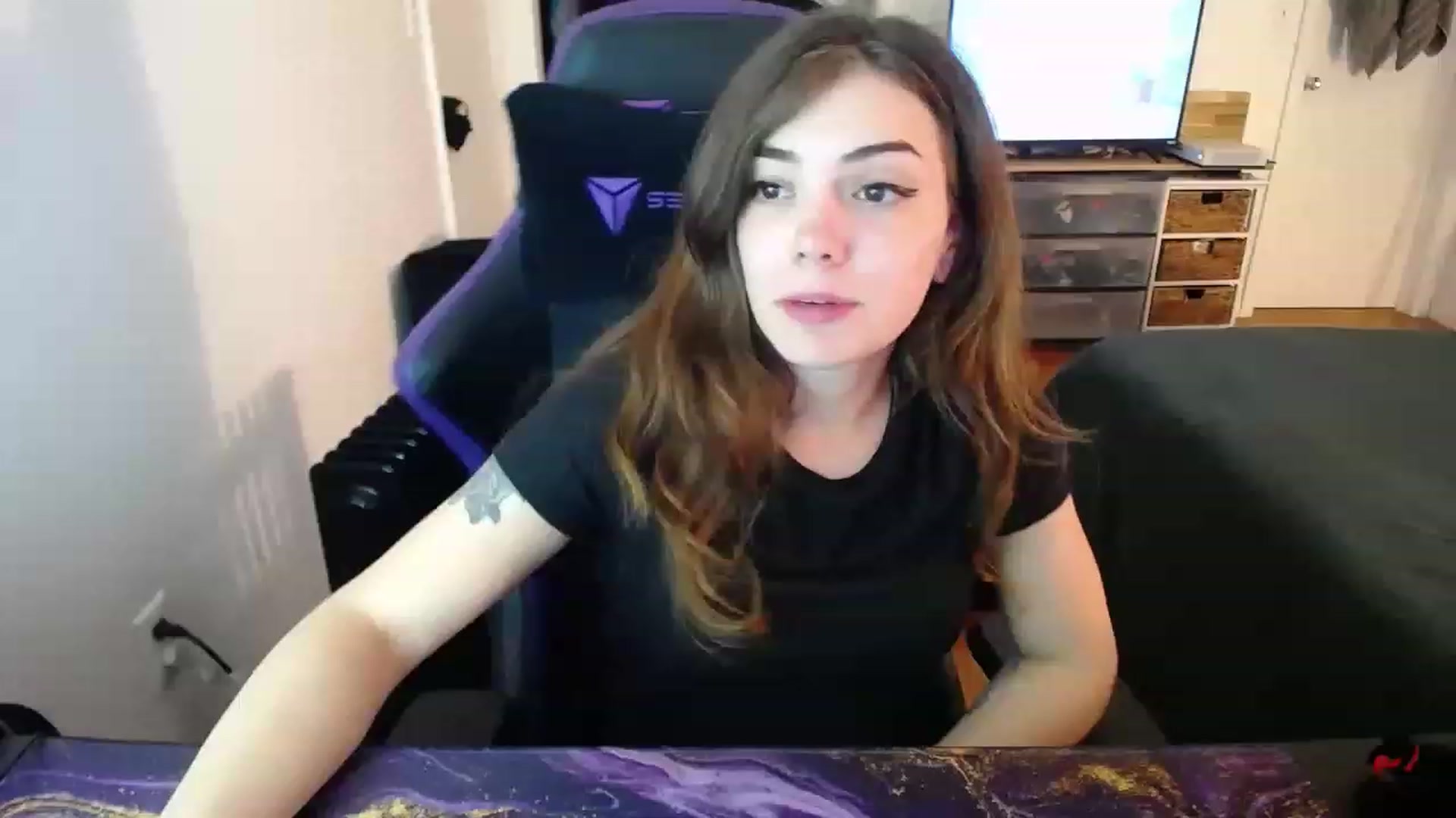 Gallery image thumbnail from BabyxKat's myfreecams stream on, 01/16/2023, 19:46 image 8 of 20