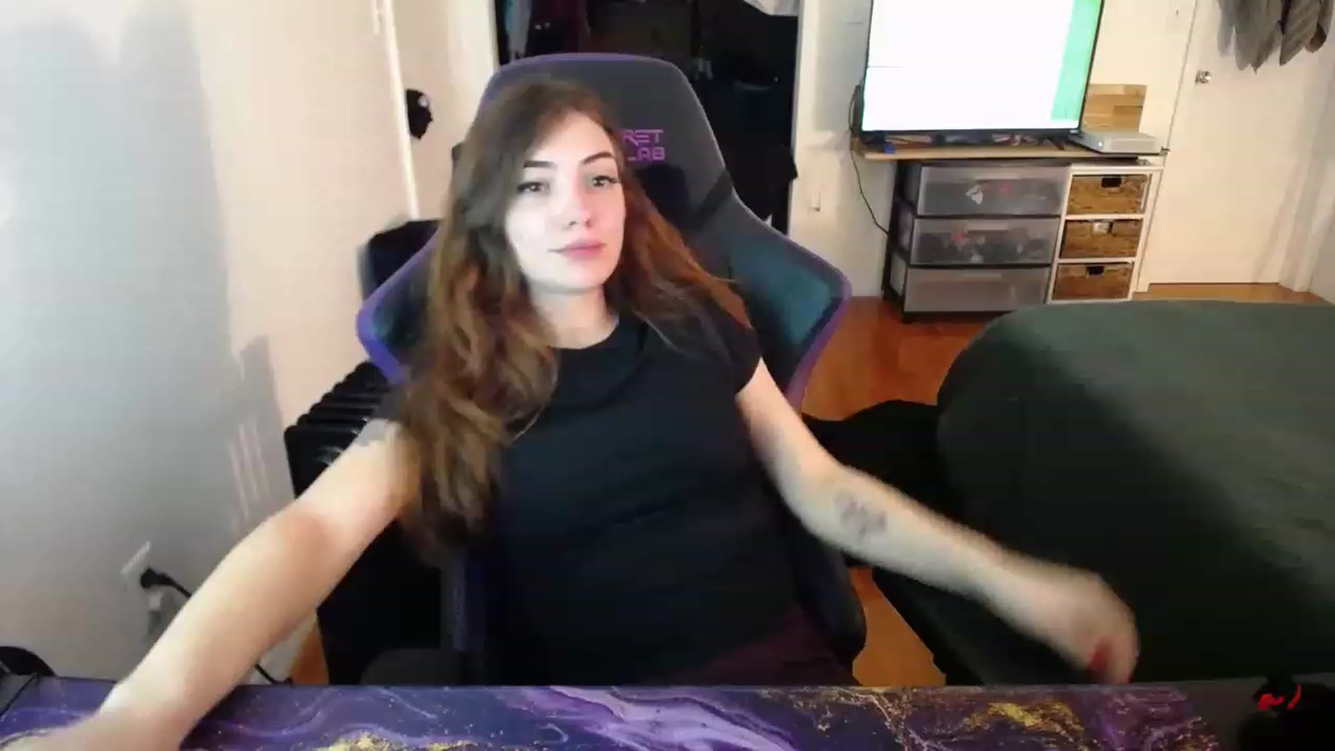 Gallery image thumbnail from BabyxKat's myfreecams stream on, 01/16/2023, 19:46 image 9 of 20