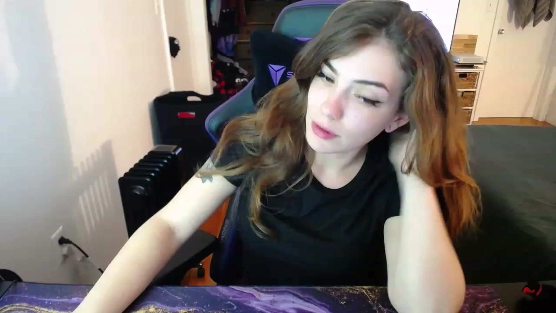 Gallery image thumbnail from BabyxKat's myfreecams stream on, 01/16/2023, 19:46 image 6 of 20