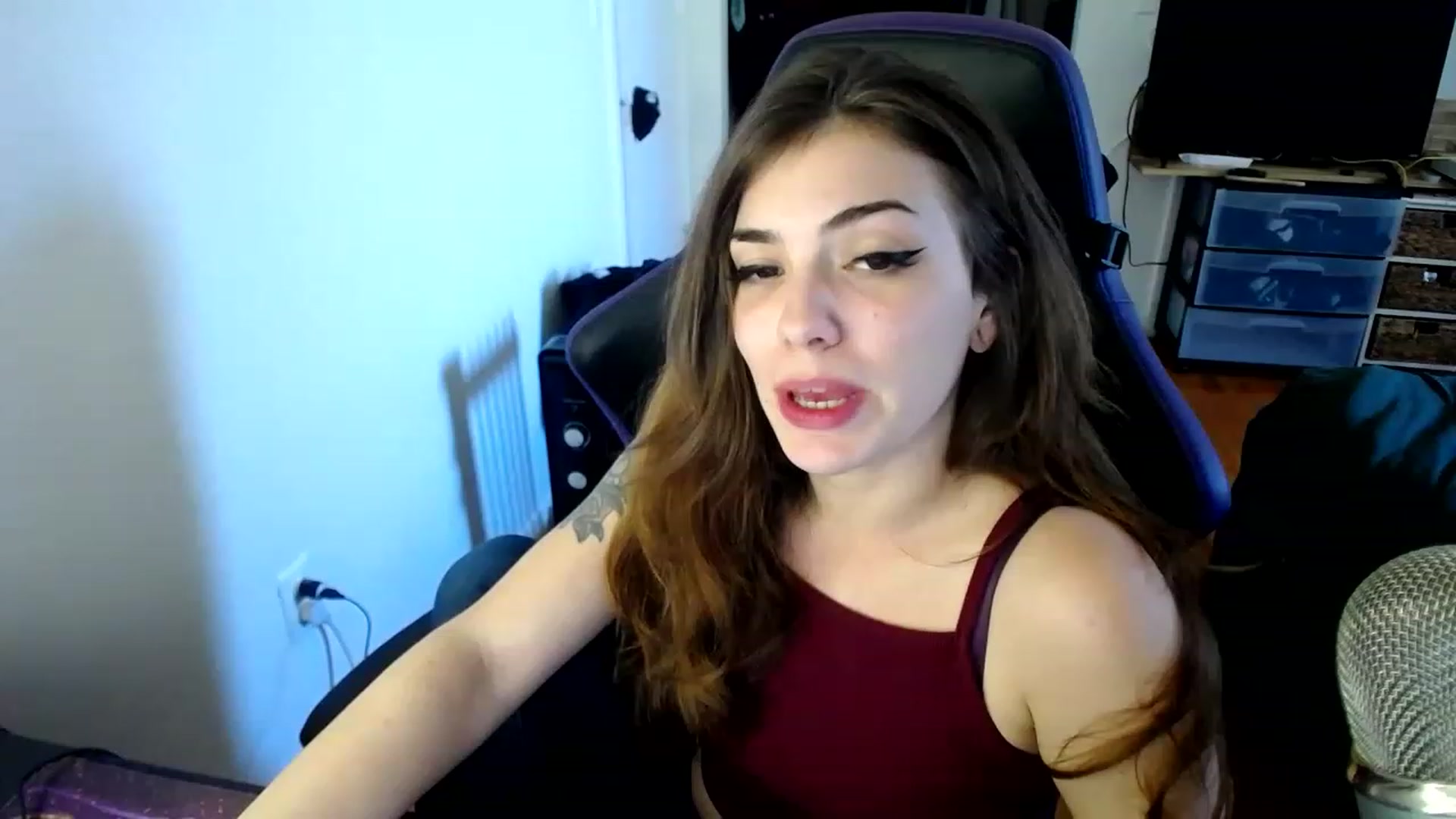Gallery image thumbnail from BabyxKat's myfreecams stream on, 01/26/2023, 19:33 image 10 of 20