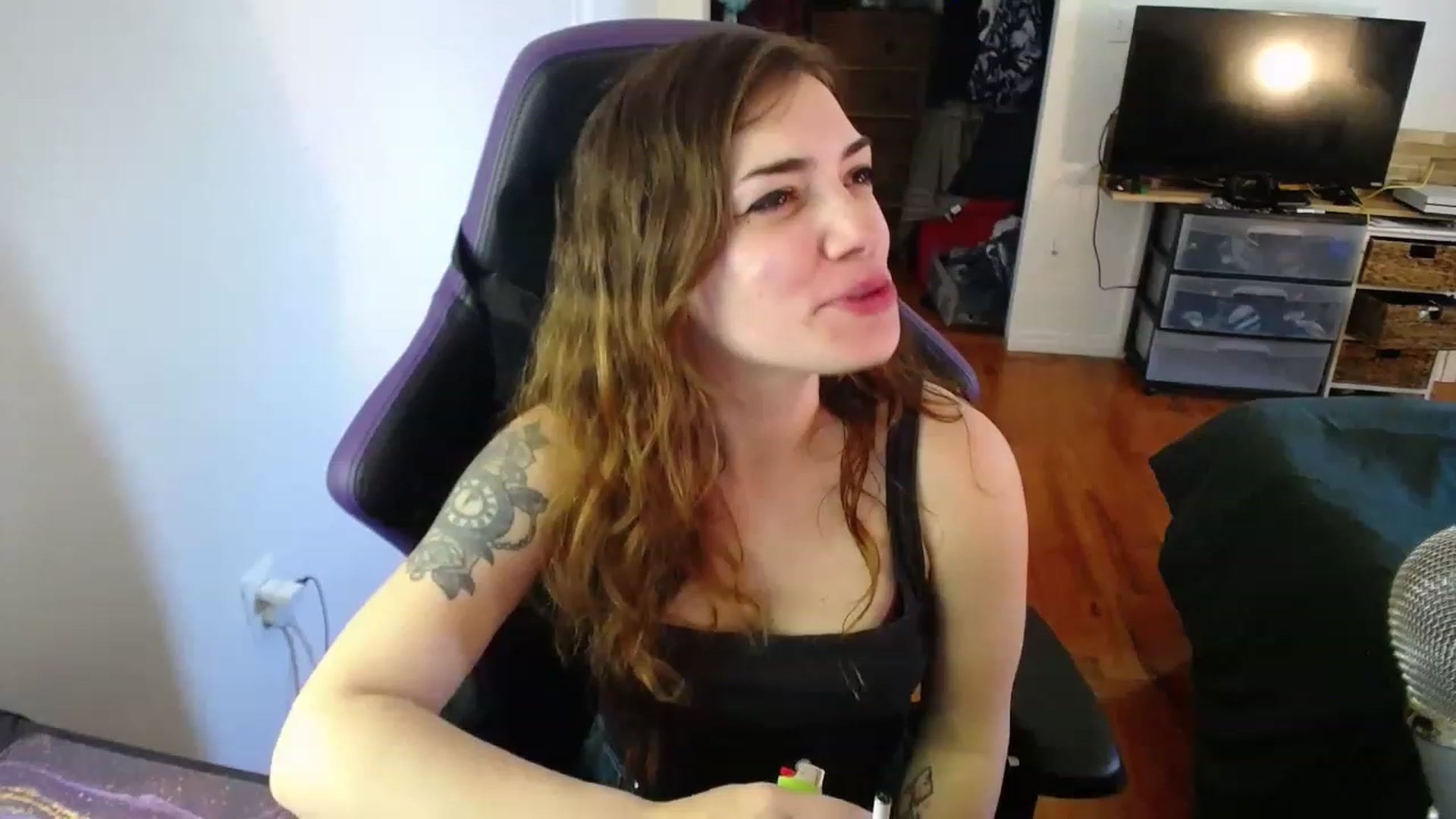 Gallery image thumbnail from BabyxKat's myfreecams stream on, 01/31/2023, 18:43 image 6 of 20