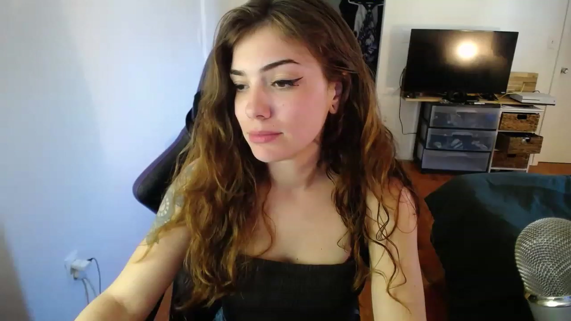 Gallery image thumbnail from BabyxKat's myfreecams stream on, 01/31/2023, 18:43 image 8 of 20