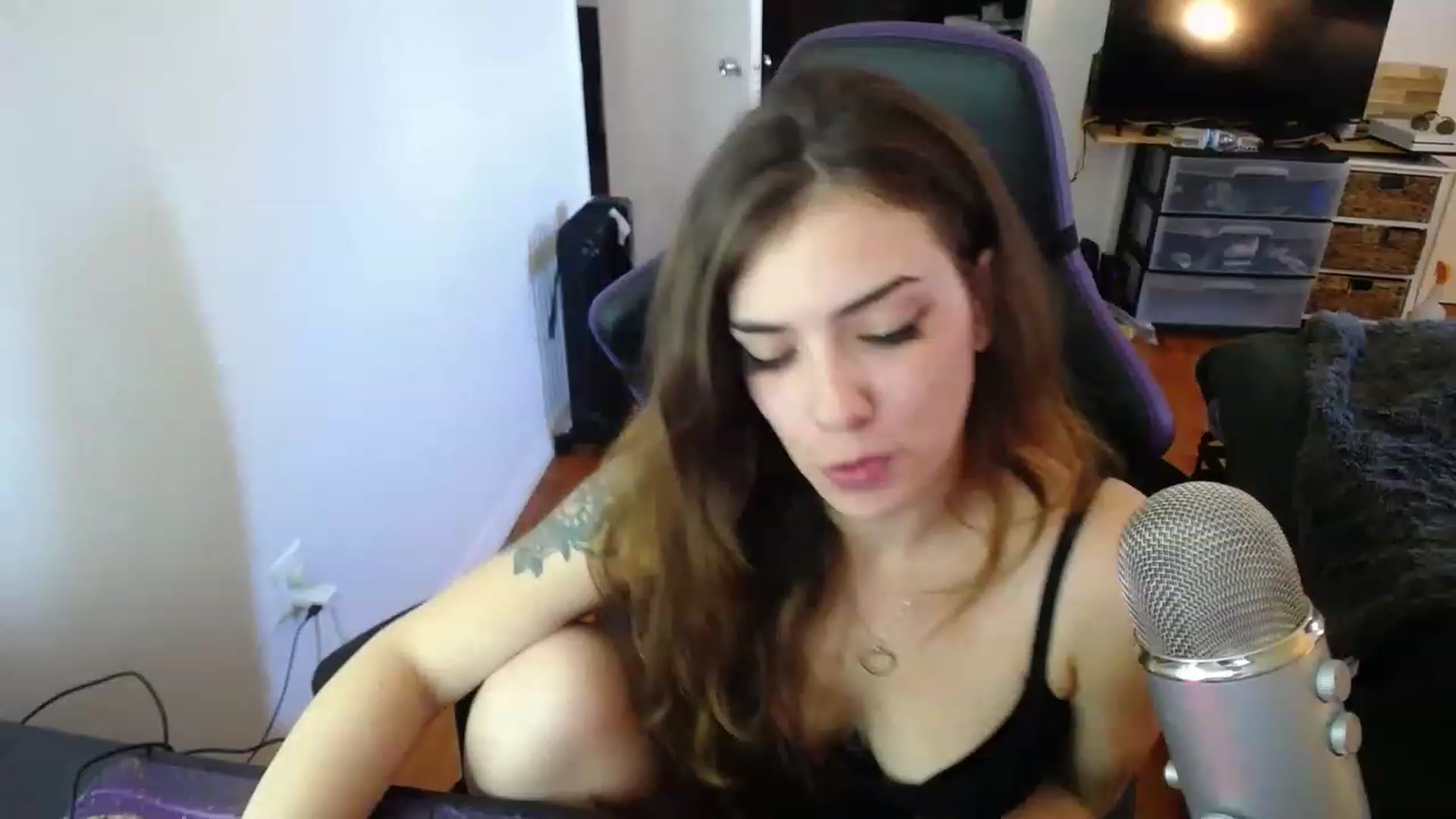 Gallery image thumbnail from BabyxKat's myfreecams stream on, 02/02/2023, 19:16 image 17 of 20