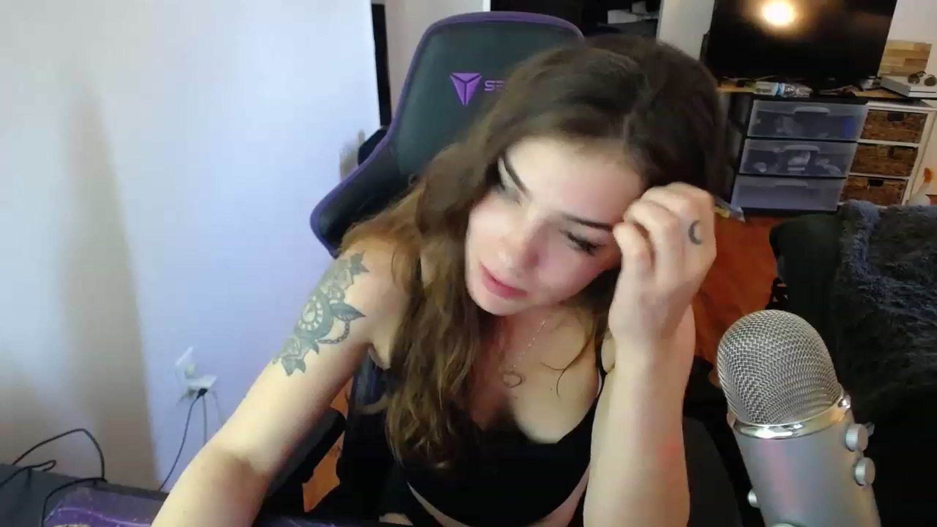 Gallery image thumbnail from BabyxKat's myfreecams stream on, 02/02/2023, 19:16 image 15 of 20