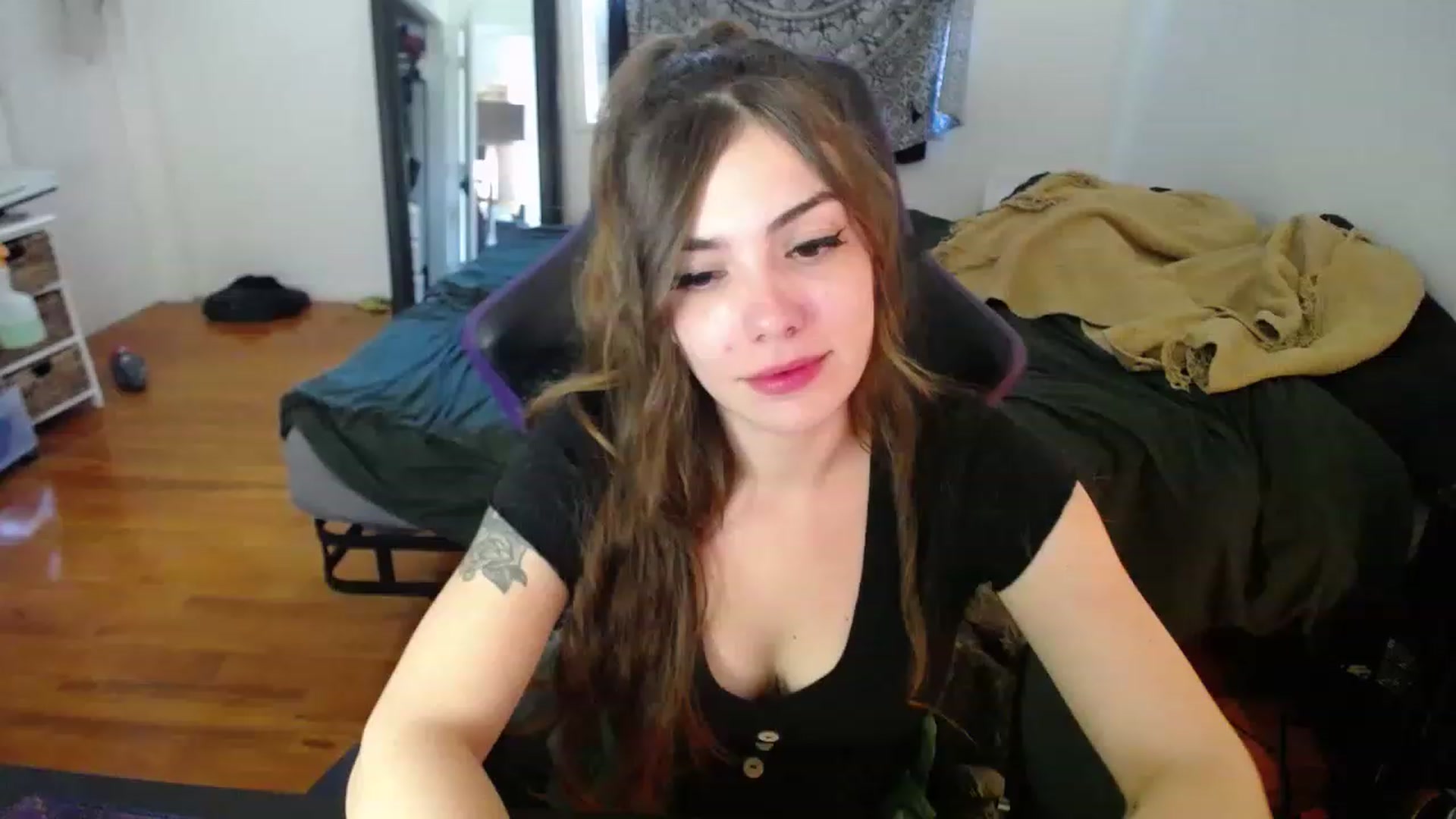 Gallery image thumbnail from BabyxKat's myfreecams stream on, 02/28/2023, 19:08 image 10 of 20
