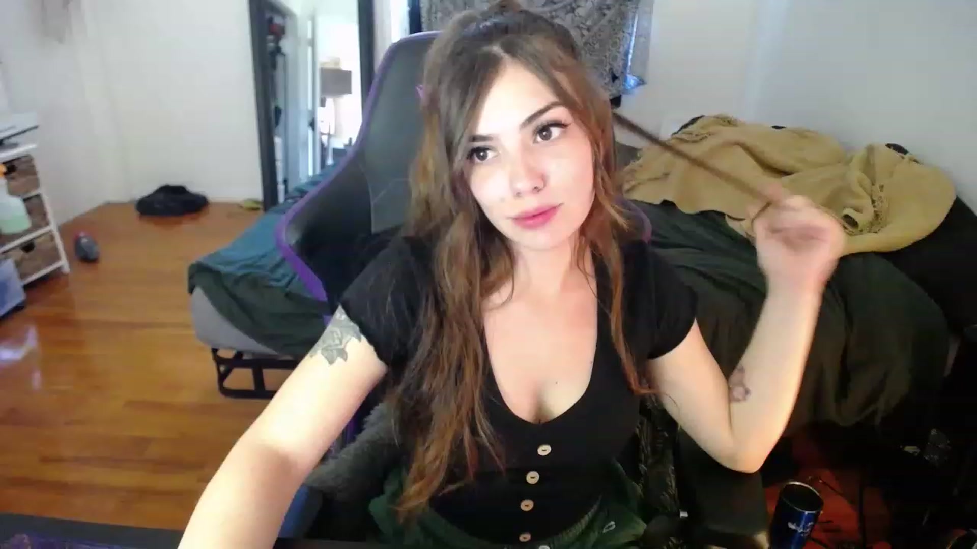 Gallery image thumbnail from BabyxKat's myfreecams stream on, 02/28/2023, 19:08 image 5 of 20
