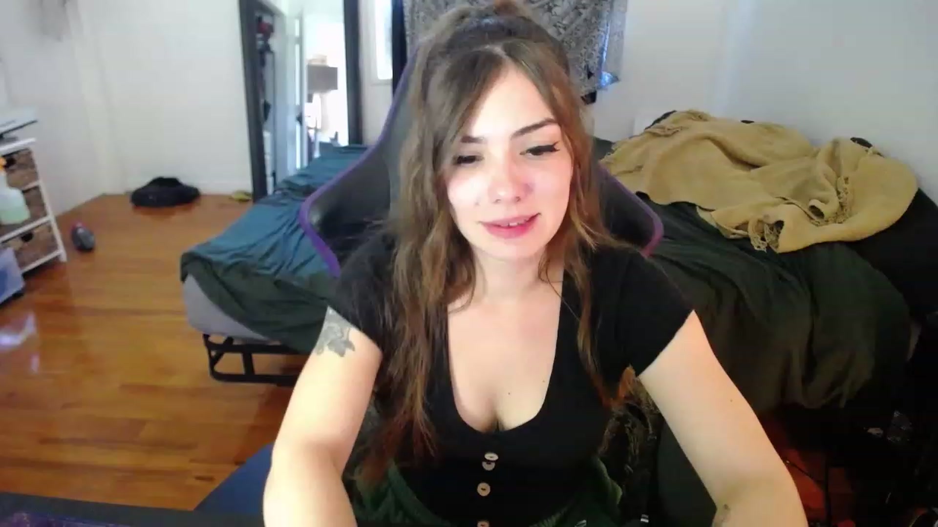 Gallery image thumbnail from BabyxKat's myfreecams stream on, 02/28/2023, 19:08 image 3 of 20