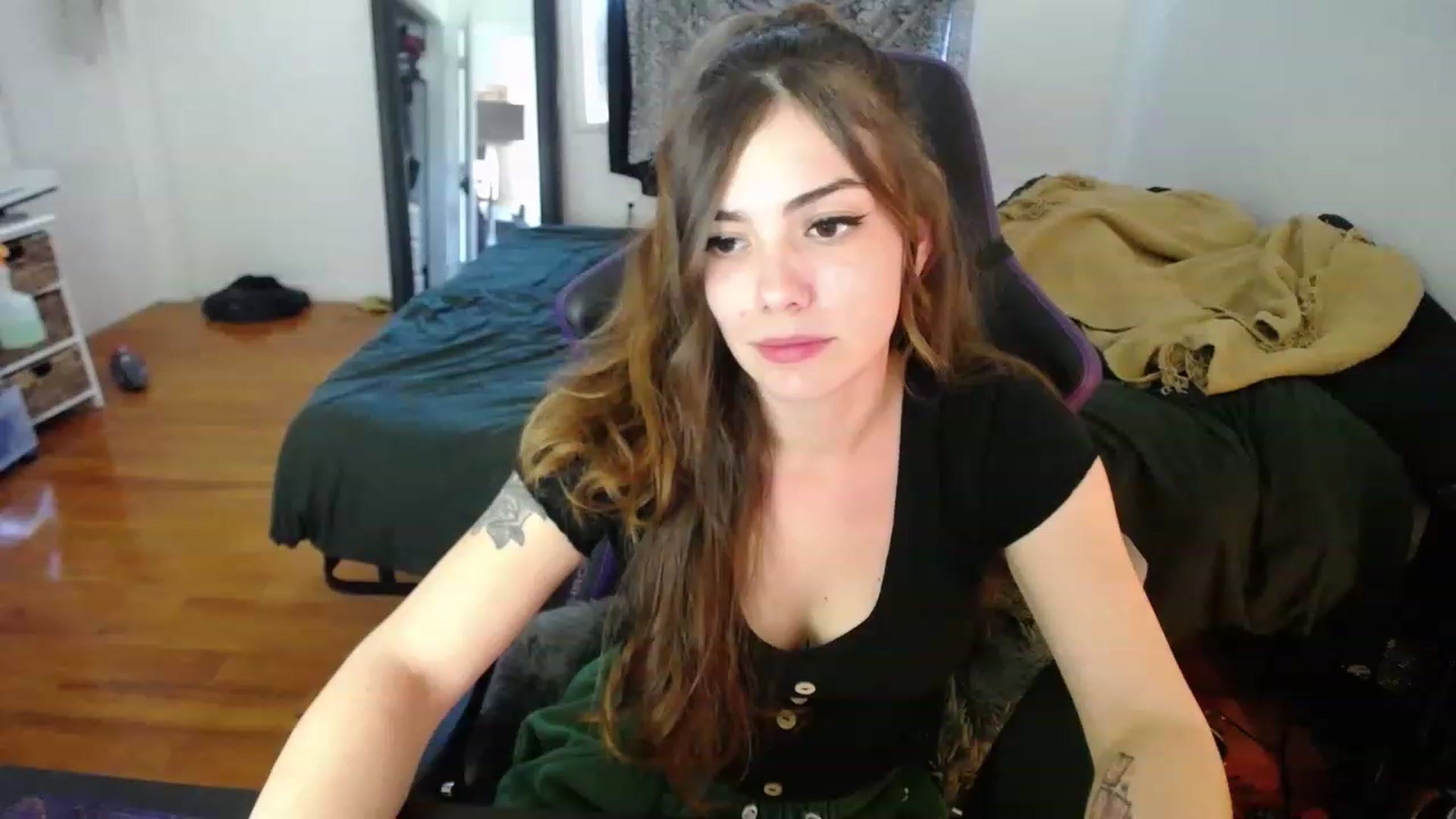 Gallery image thumbnail from BabyxKat's myfreecams stream on, 02/28/2023, 19:08 image 15 of 20