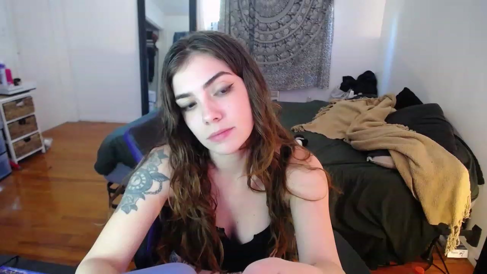 Gallery image thumbnail from BabyxKat's myfreecams stream on, 03/16/2023, 19:17 image 4 of 20