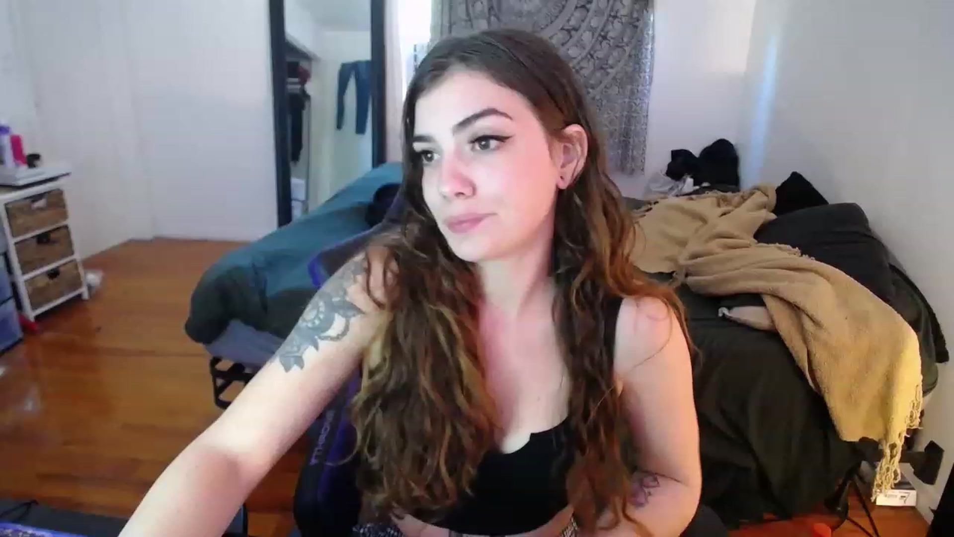 Gallery image thumbnail from BabyxKat's myfreecams stream on, 03/16/2023, 19:17 image 16 of 20