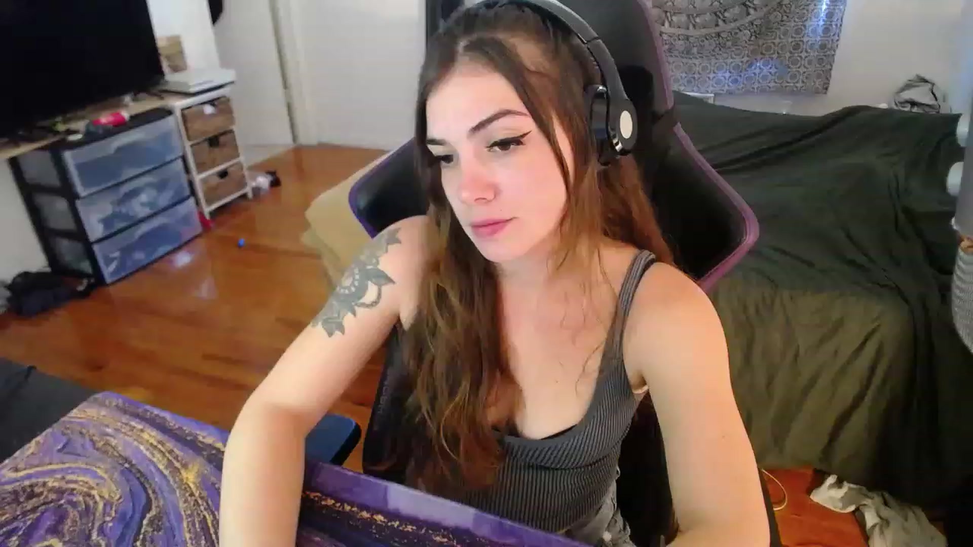 Gallery image thumbnail from BabyxKat's myfreecams stream on, 03/20/2023, 18:16 image 1 of 20