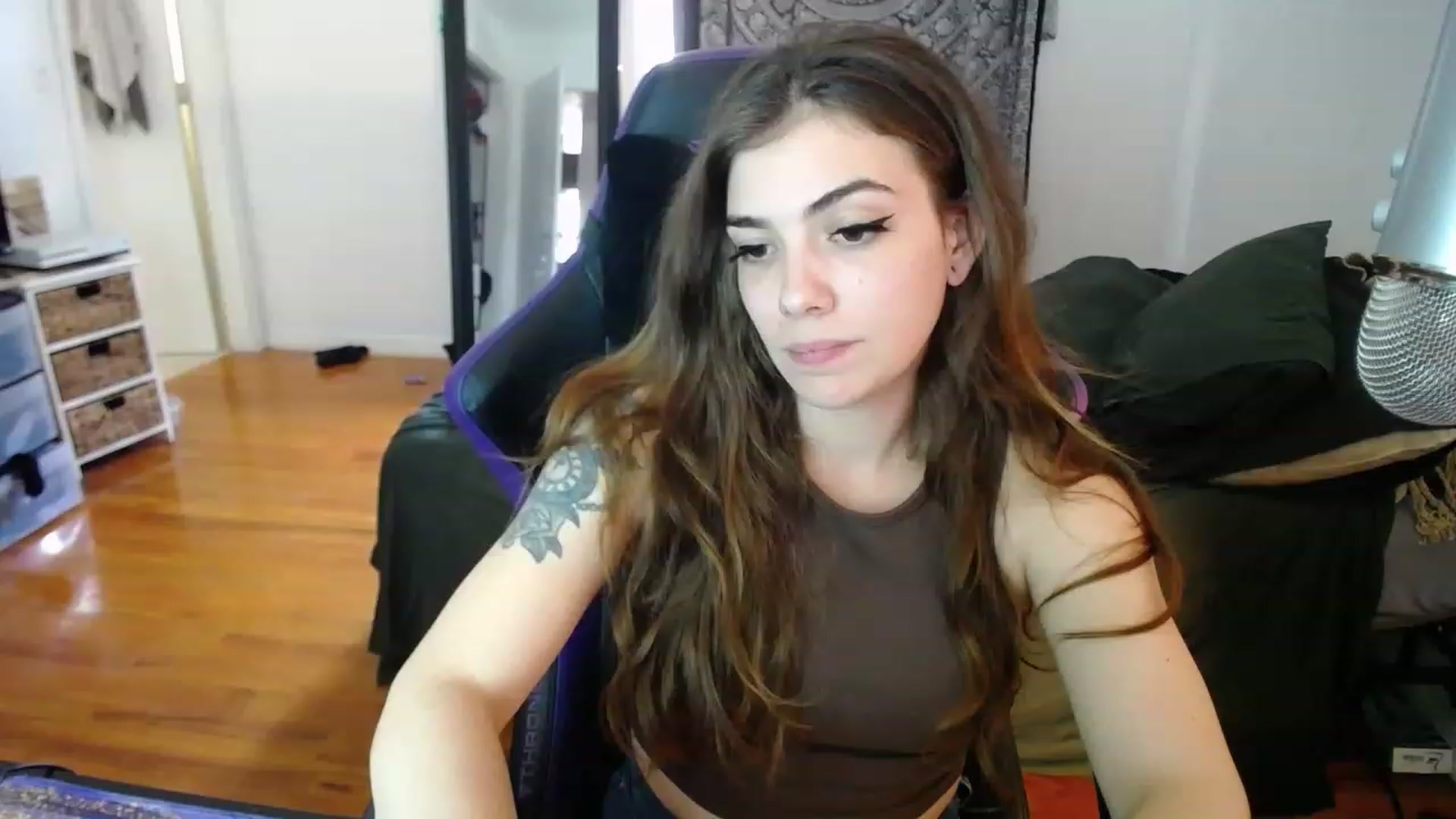 Gallery image thumbnail from BabyxKat's myfreecams stream on, 03/28/2023, 17:35 image 1 of 20