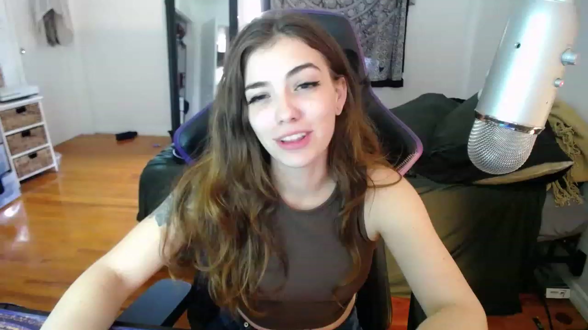 Gallery image thumbnail from BabyxKat's myfreecams stream on, 03/28/2023, 17:35 image 11 of 20