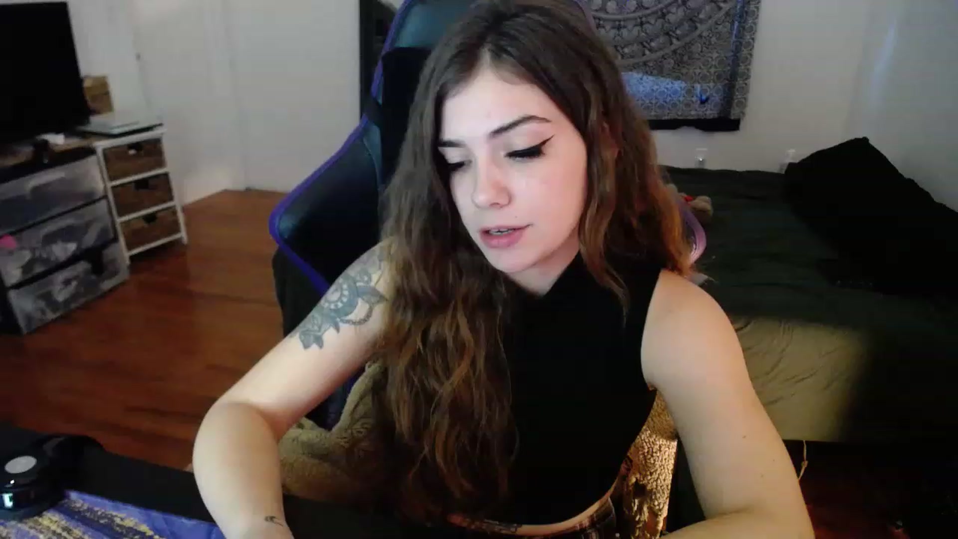 Gallery image thumbnail from BabyxKat's myfreecams stream on, 03/30/2023, 20:03 image 11 of 20