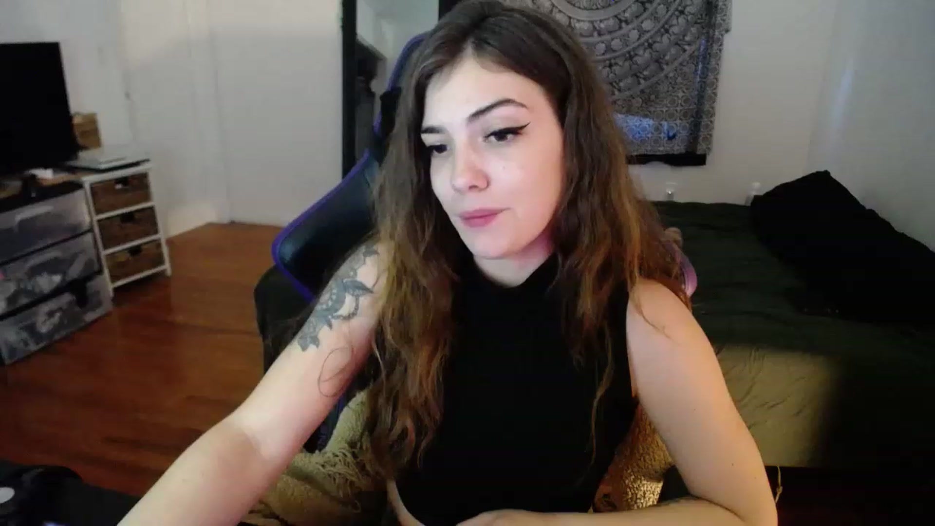 Gallery image thumbnail from BabyxKat's myfreecams stream on, 03/30/2023, 20:03 image 10 of 20