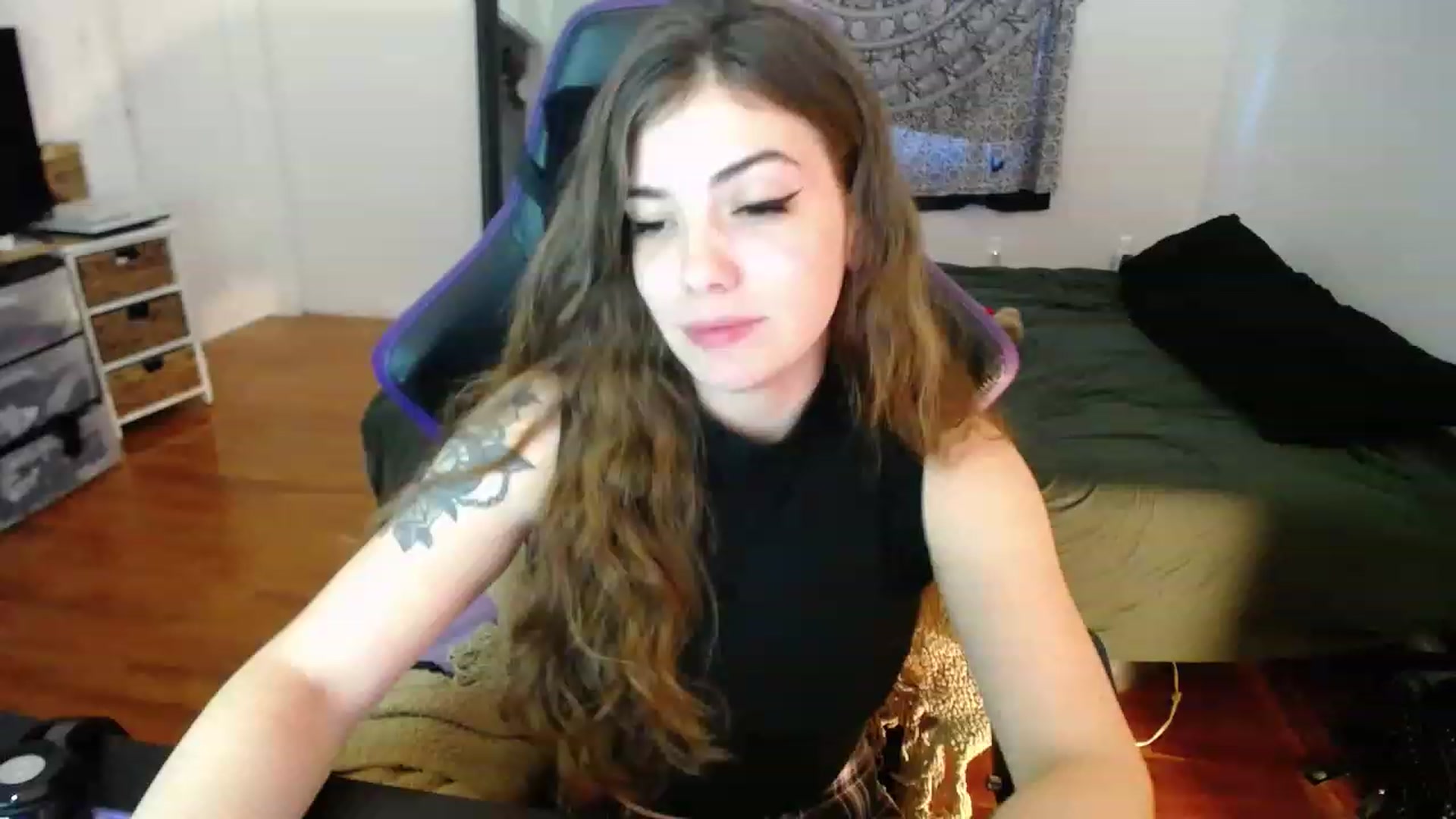 Gallery image thumbnail from BabyxKat's myfreecams stream on, 03/30/2023, 20:03 image 1 of 20