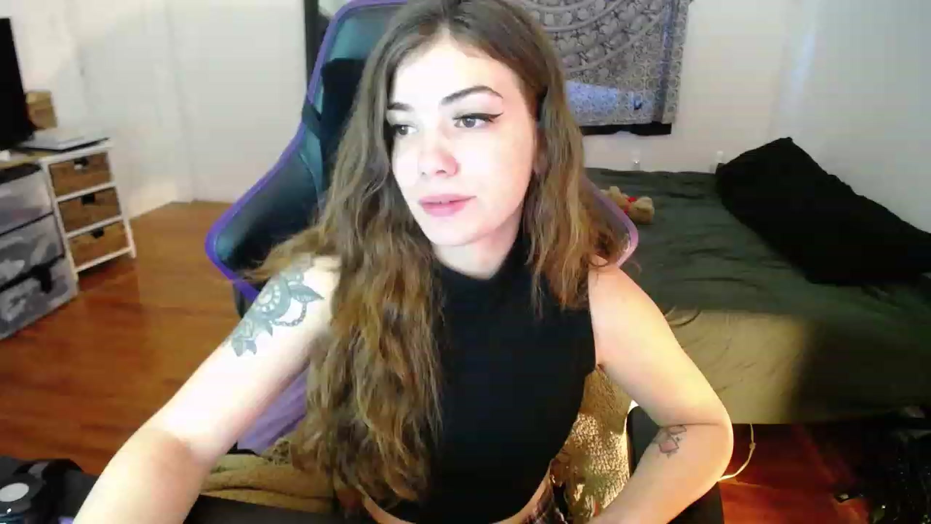 Gallery image thumbnail from BabyxKat's myfreecams stream on, 03/30/2023, 20:03 image 2 of 20