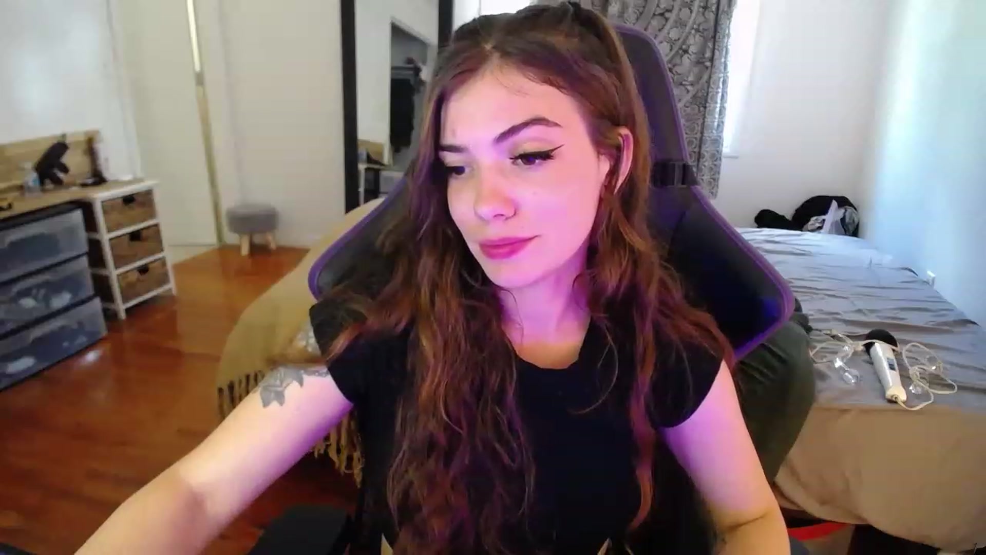 Gallery image thumbnail from BabyxKat's myfreecams stream on, 04/25/2023, 16:50 image 16 of 20