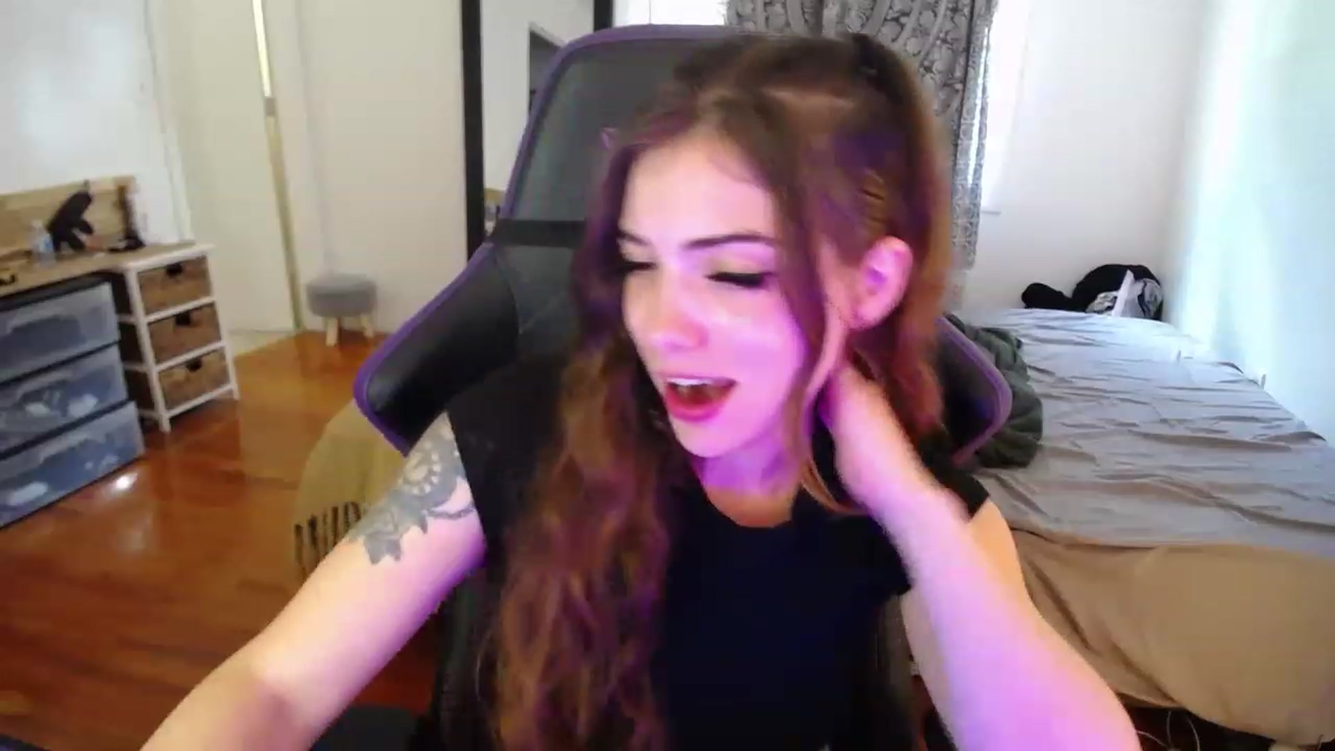 Gallery image thumbnail from BabyxKat's myfreecams stream on, 04/25/2023, 16:50 image 5 of 20
