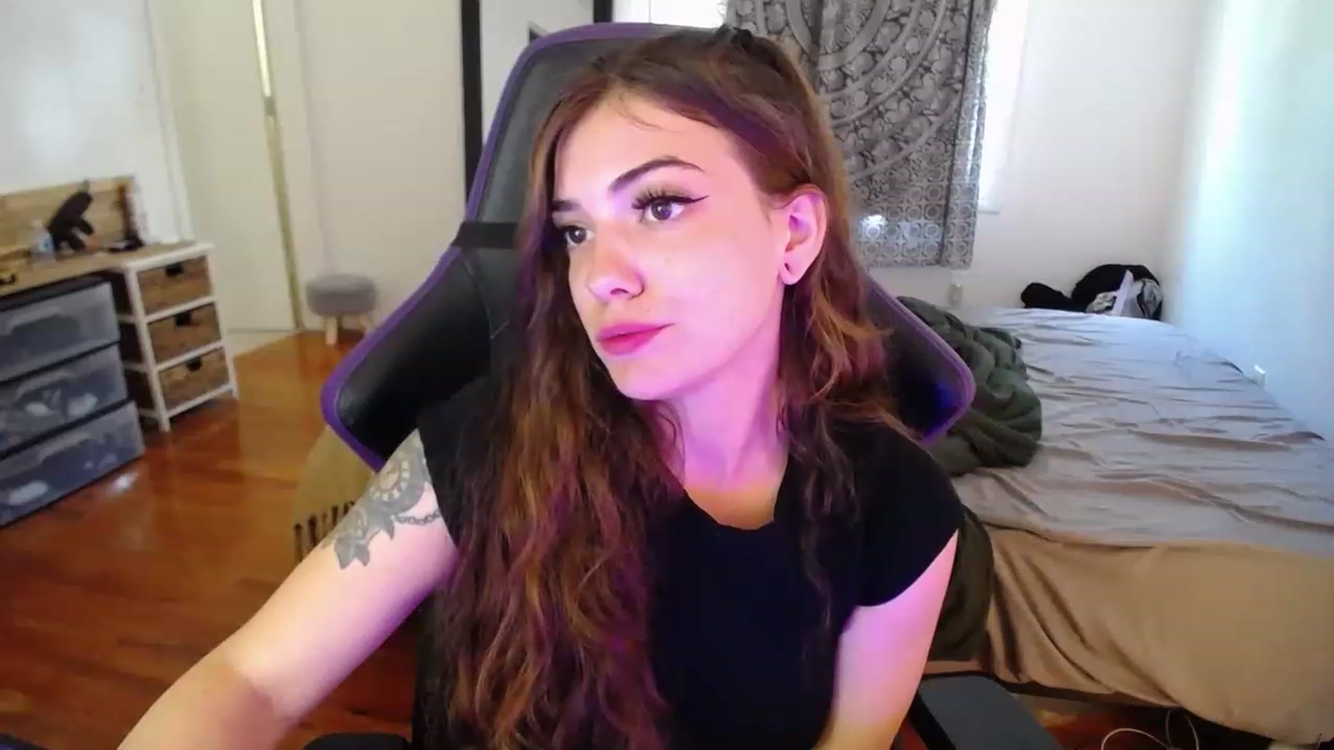 Gallery image thumbnail from BabyxKat's myfreecams stream on, 04/25/2023, 16:50 image 11 of 20