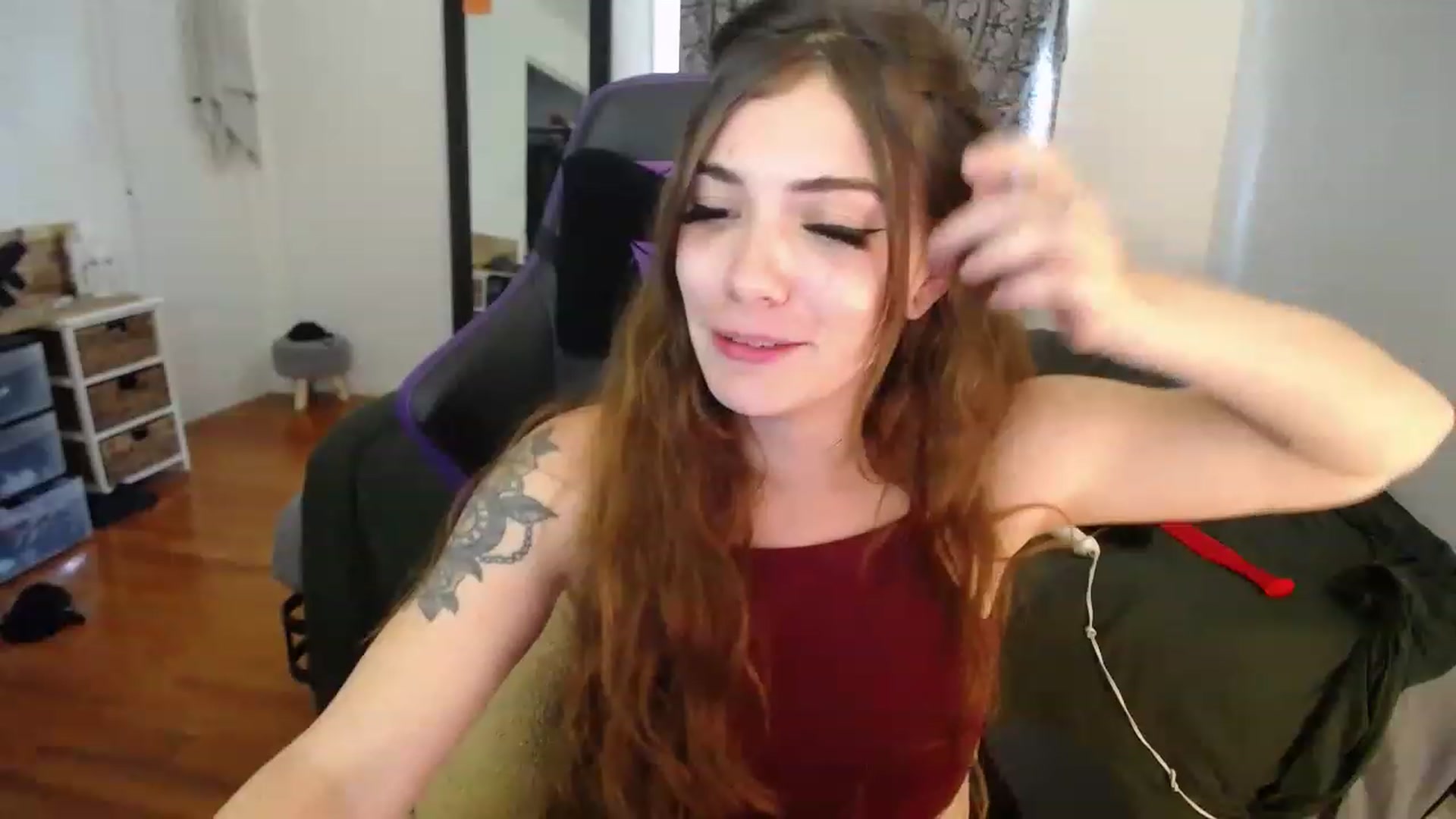 Gallery image thumbnail from BabyxKat's myfreecams stream on, 04/28/2023, 21:46 image 2 of 20