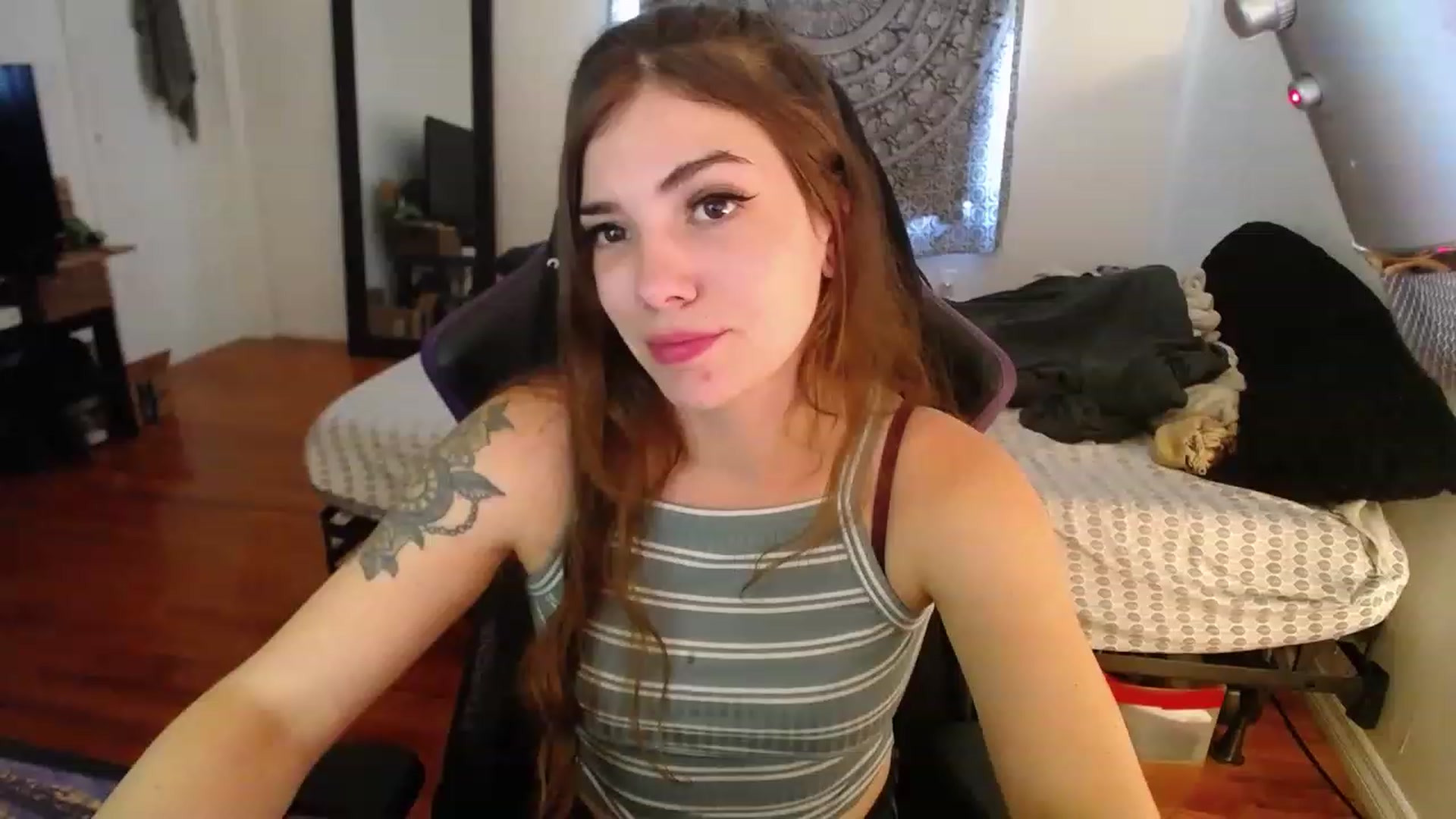 Gallery image thumbnail from BabyxKat's myfreecams stream on, 05/03/2023, 18:29 image 5 of 20