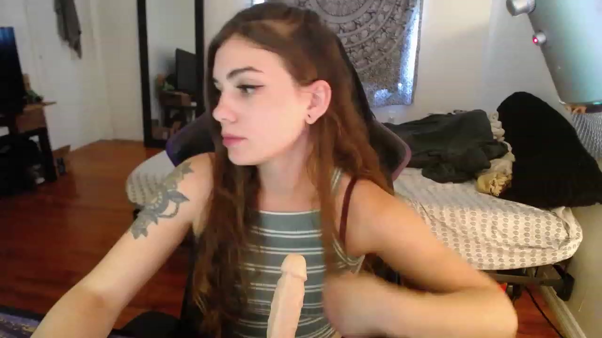 Gallery image thumbnail from BabyxKat's myfreecams stream on, 05/03/2023, 18:29 image 6 of 20