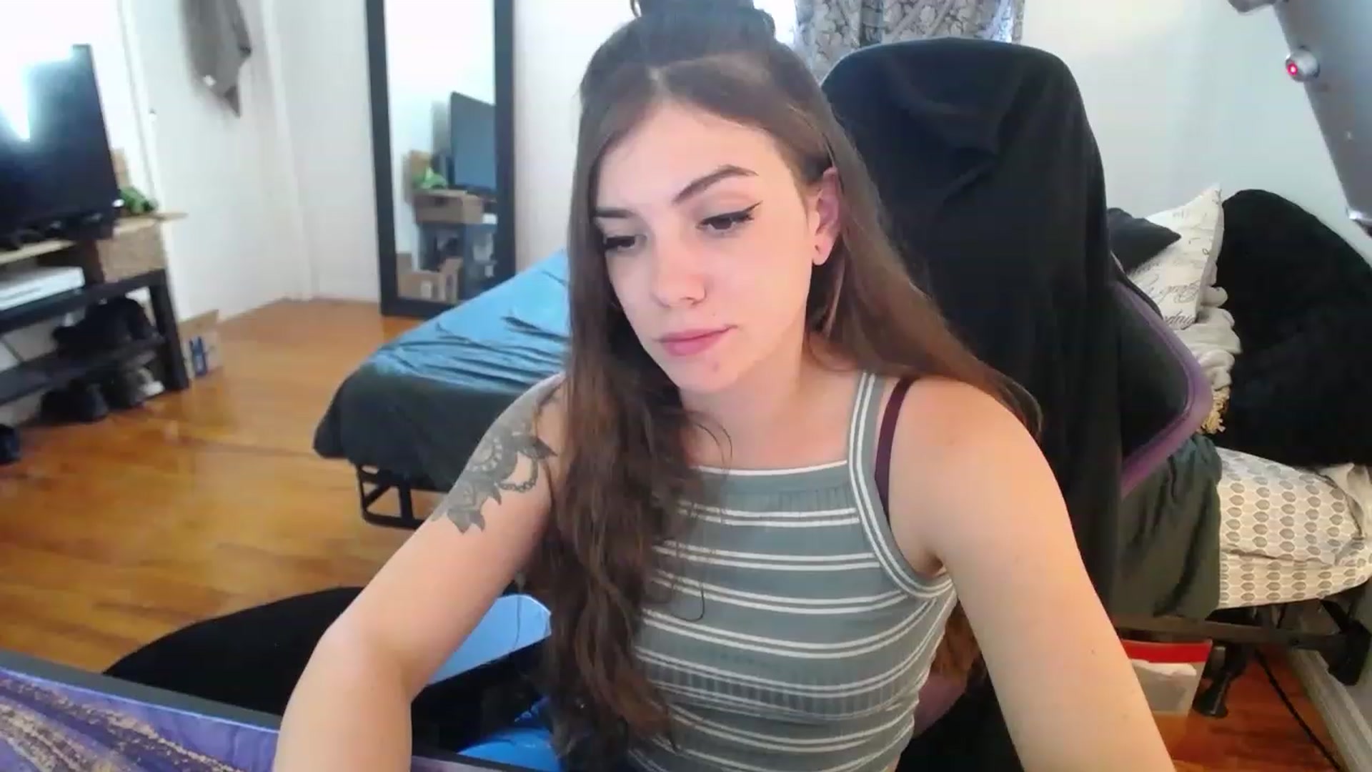 Gallery image thumbnail from BabyxKat's myfreecams stream on, 05/03/2023, 19:25 image 18 of 20