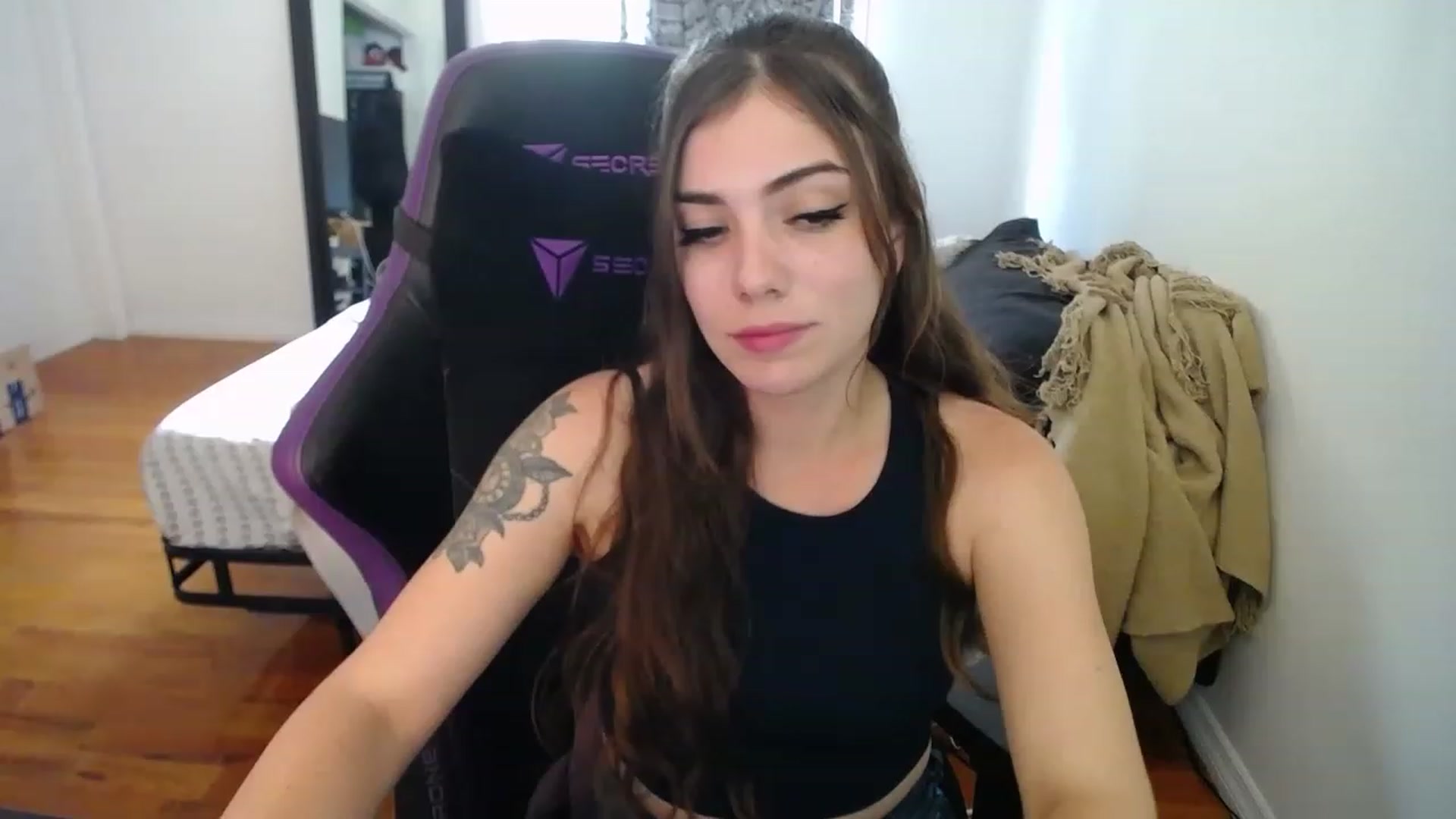 Gallery image thumbnail from BabyxKat's myfreecams stream on, 05/11/2023, 19:26 image 6 of 20