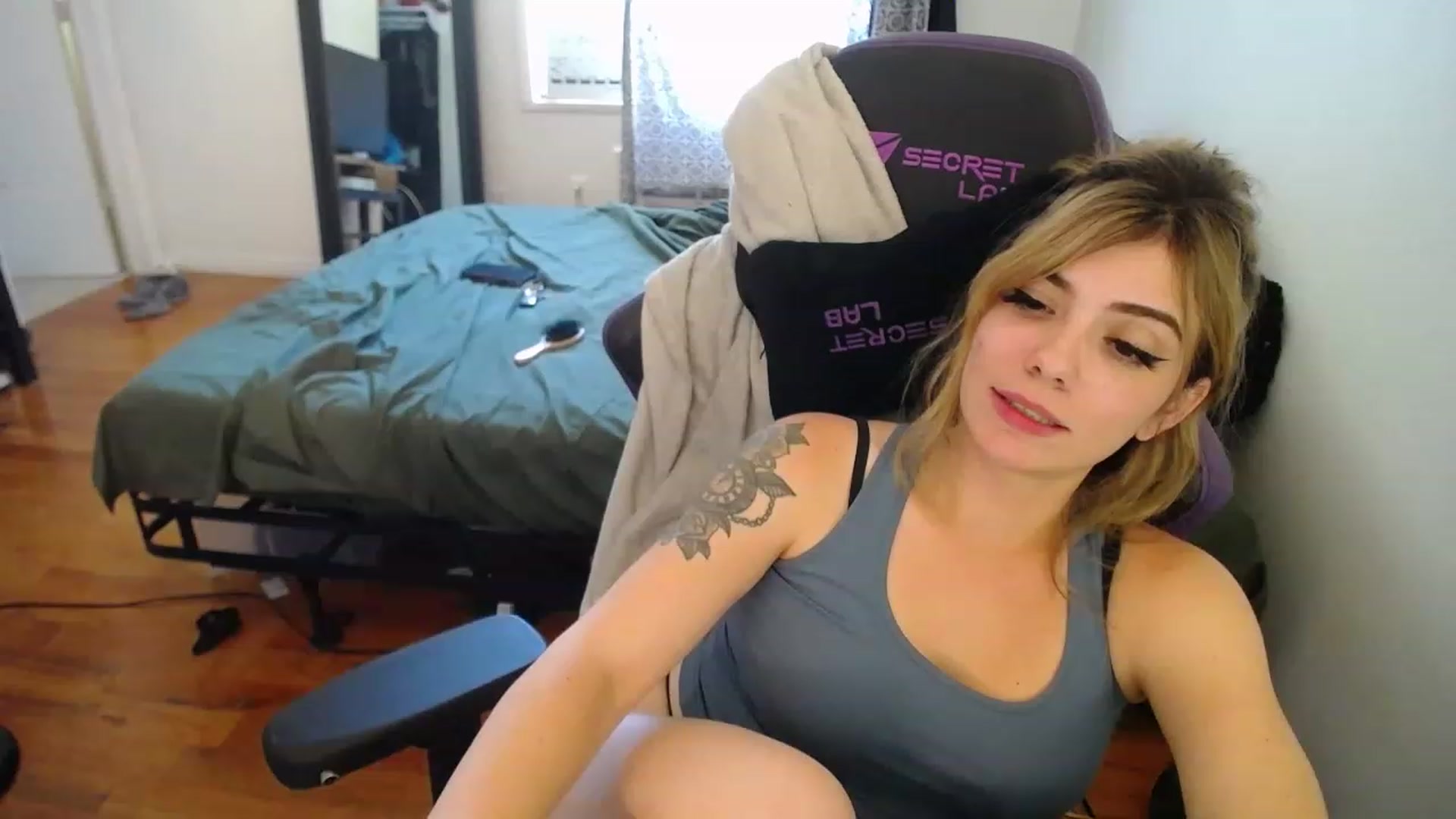 Gallery image thumbnail from BabyxKat's myfreecams stream on, 06/08/2023, 20:59 image 18 of 20