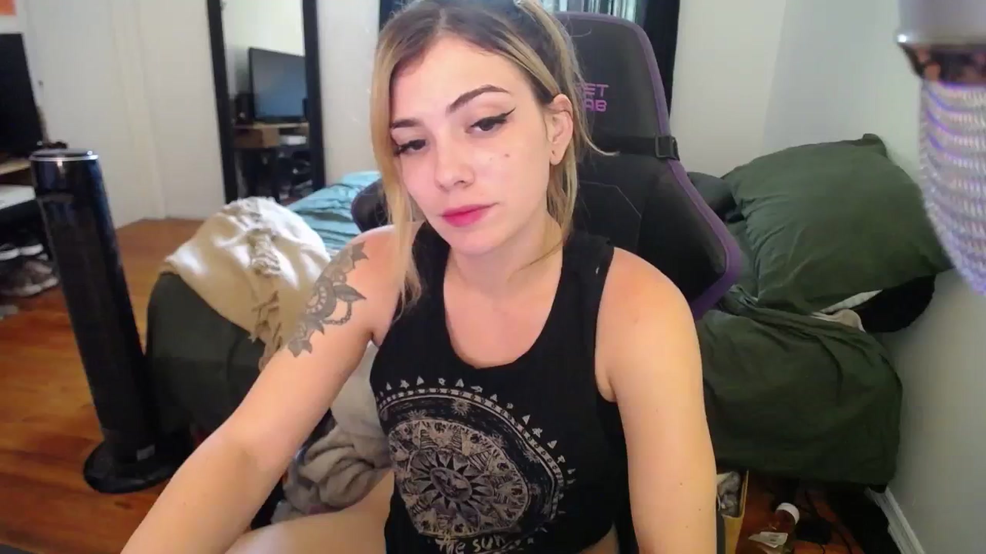 Gallery image thumbnail from BabyxKat's myfreecams stream on, 08/24/2023, 19:27 image 12 of 20