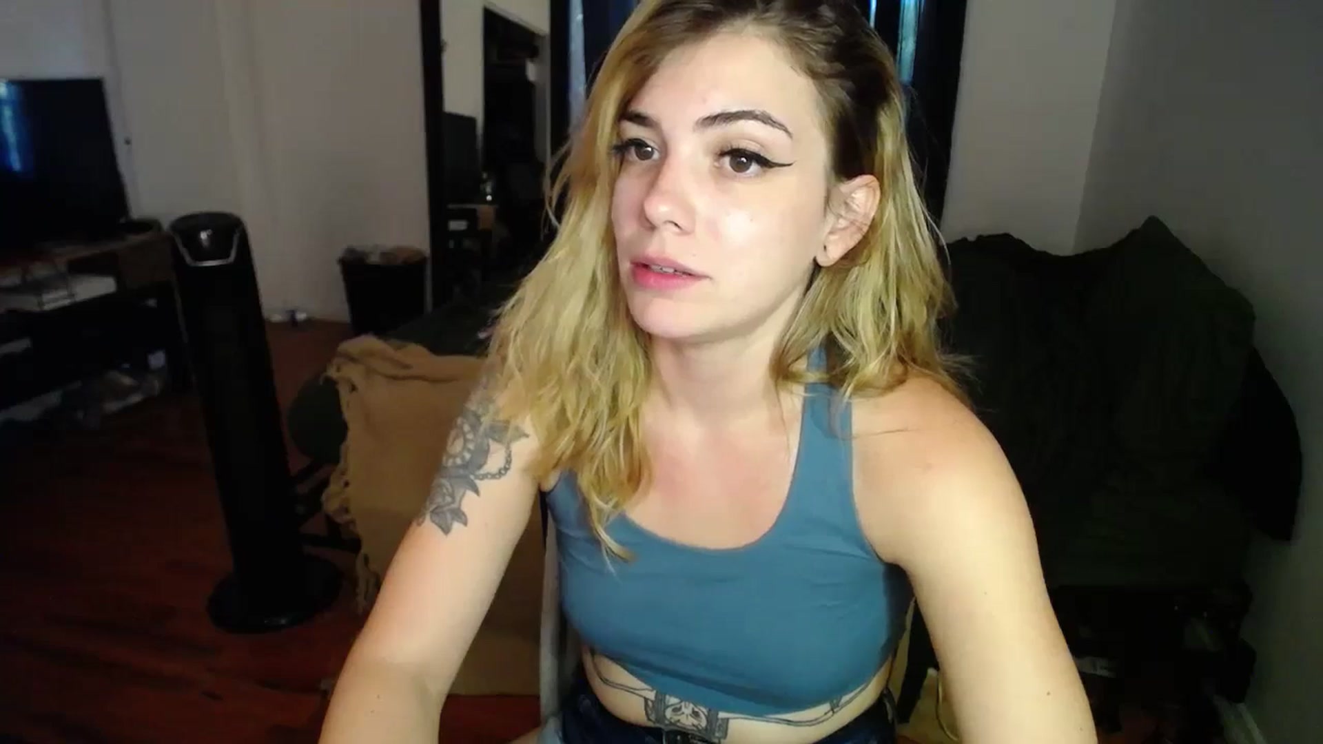 Gallery image thumbnail from BabyxKat's myfreecams stream on, 09/06/2023, 20:21 image 9 of 20