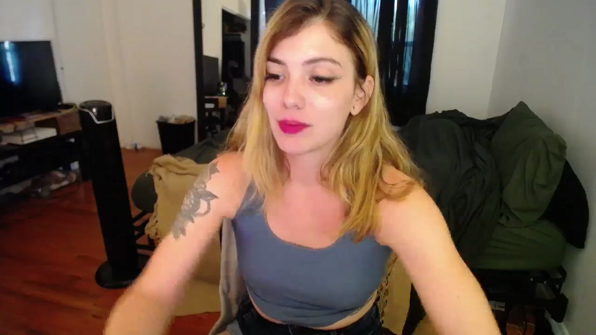 Gallery image thumbnail from BabyxKat's myfreecams stream on, 09/06/2023, 20:21 image 15 of 20