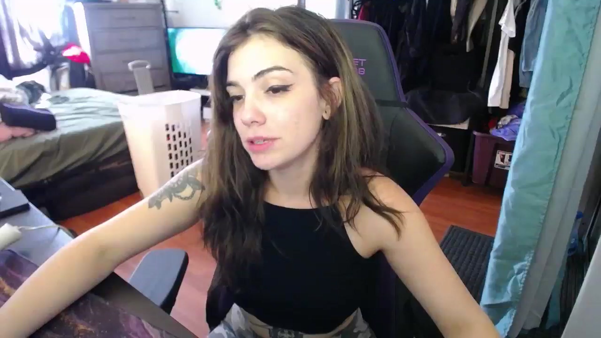 Gallery image thumbnail from BabyxKat's myfreecams stream on, 11/18/2023, 19:07 image 15 of 20