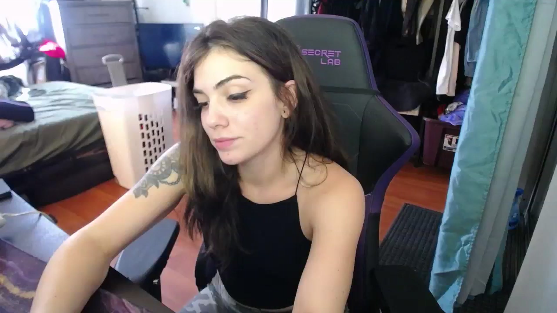 Gallery image thumbnail from BabyxKat's myfreecams stream on, 11/18/2023, 19:07 image 7 of 20